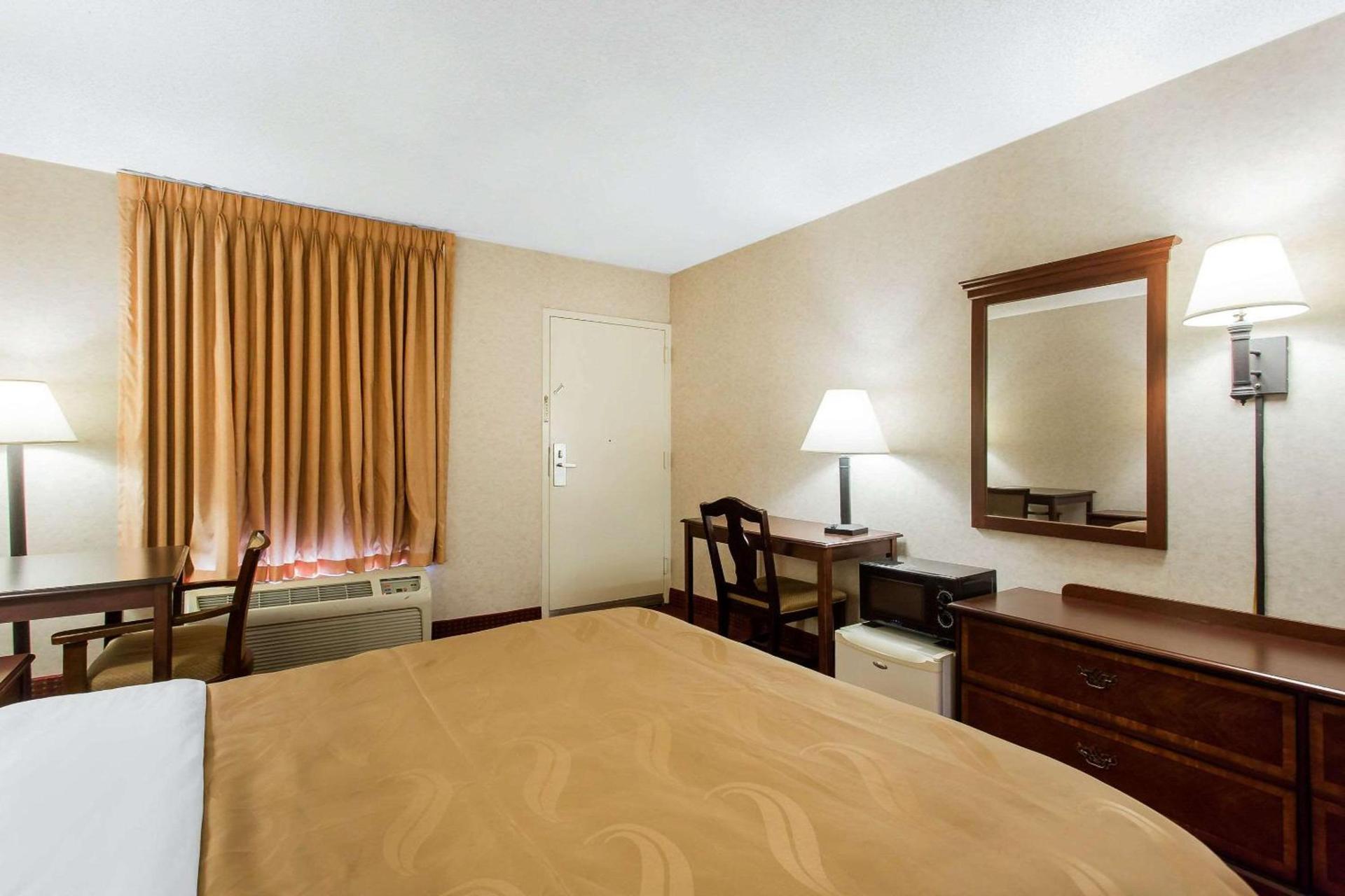 Quality Inn Mount Airy Mayberry photo 11