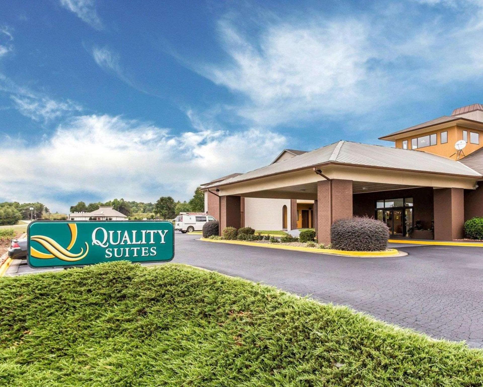 Quality Suites Hickory South photo 2