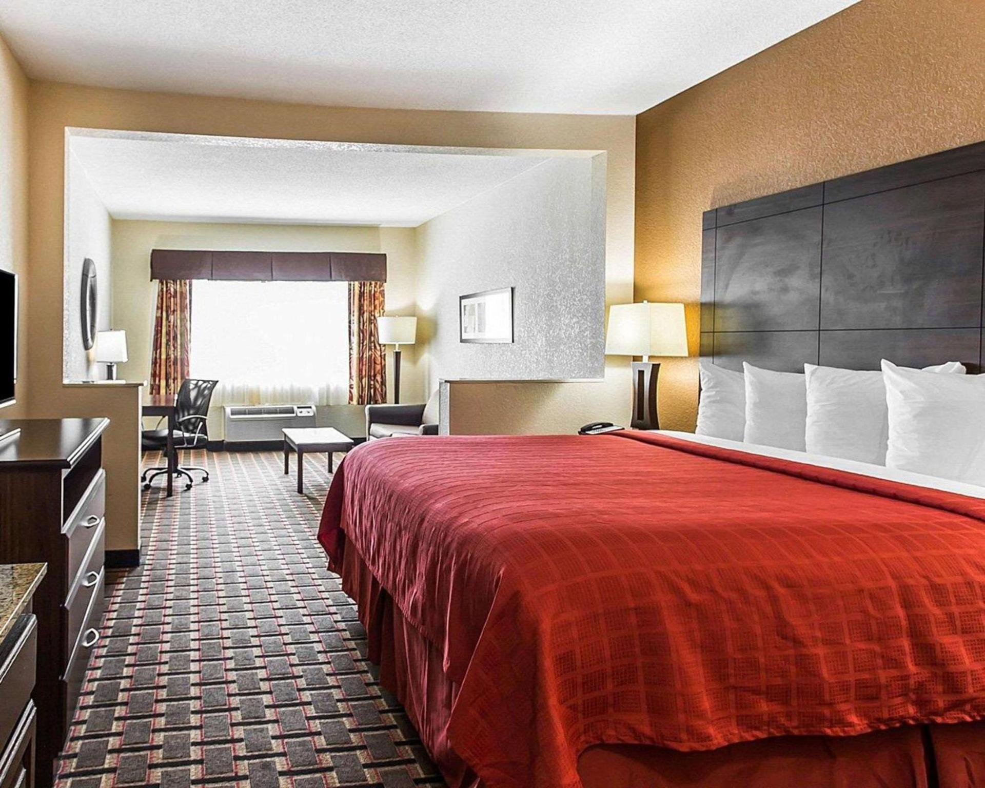 Quality Suites Hickory South photo 6