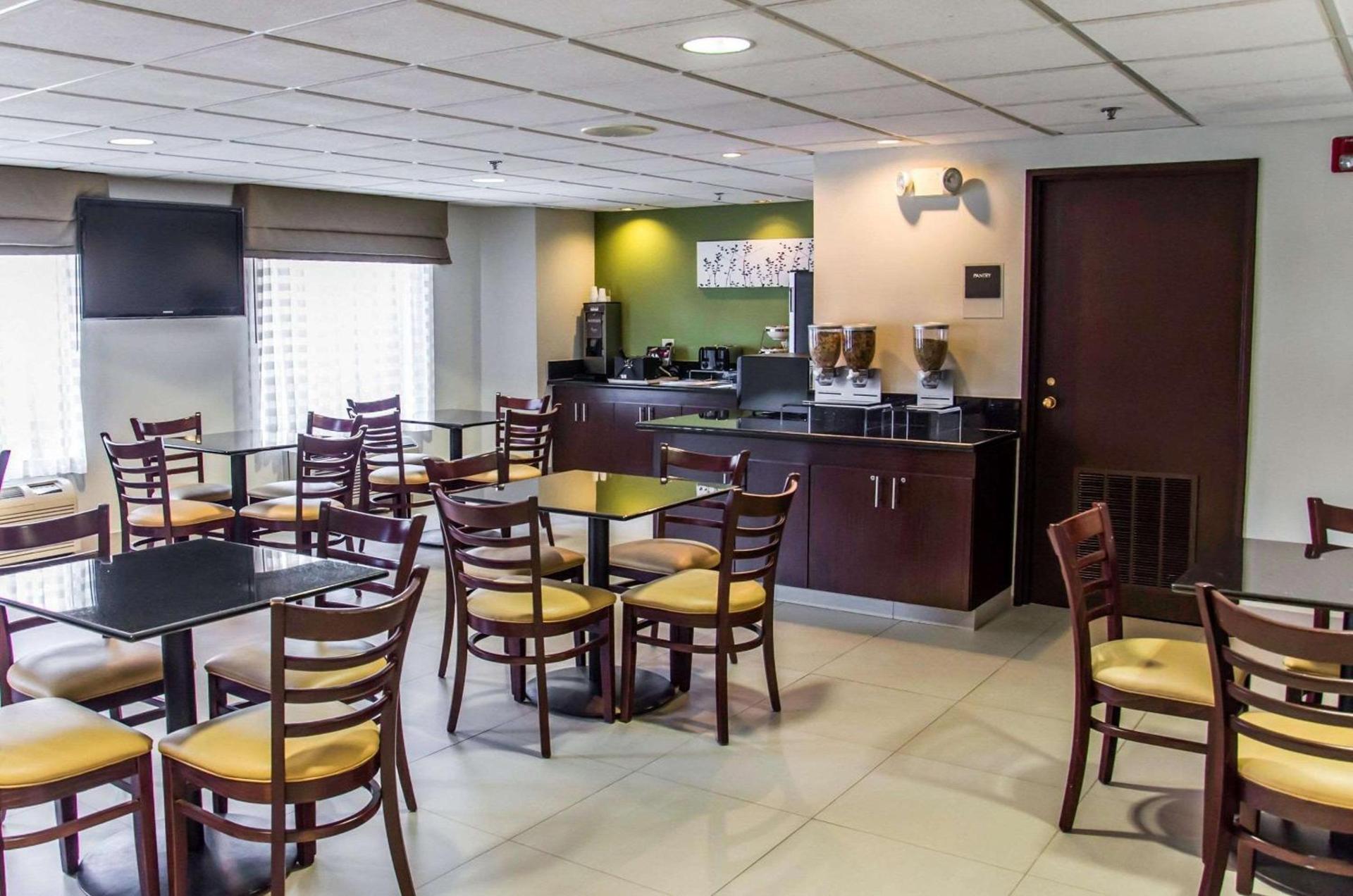Sleep Inn Matthews-Charlotte photo 41