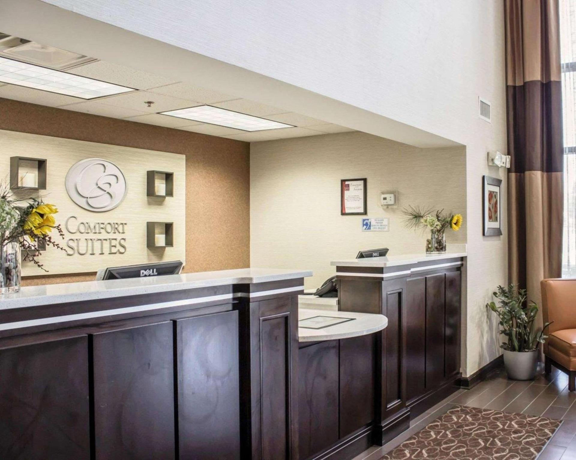 Comfort Suites Regency Park photo 8