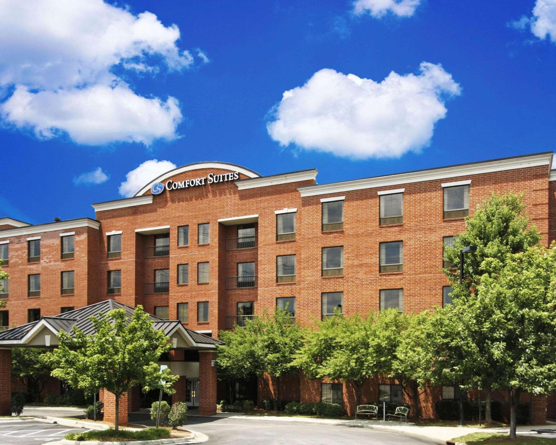 Comfort Suites Regency Park photo 2