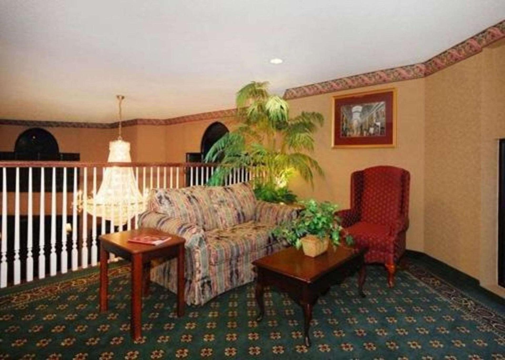 Quality Inn & Suites Tarboro - Kingsboro photo 17