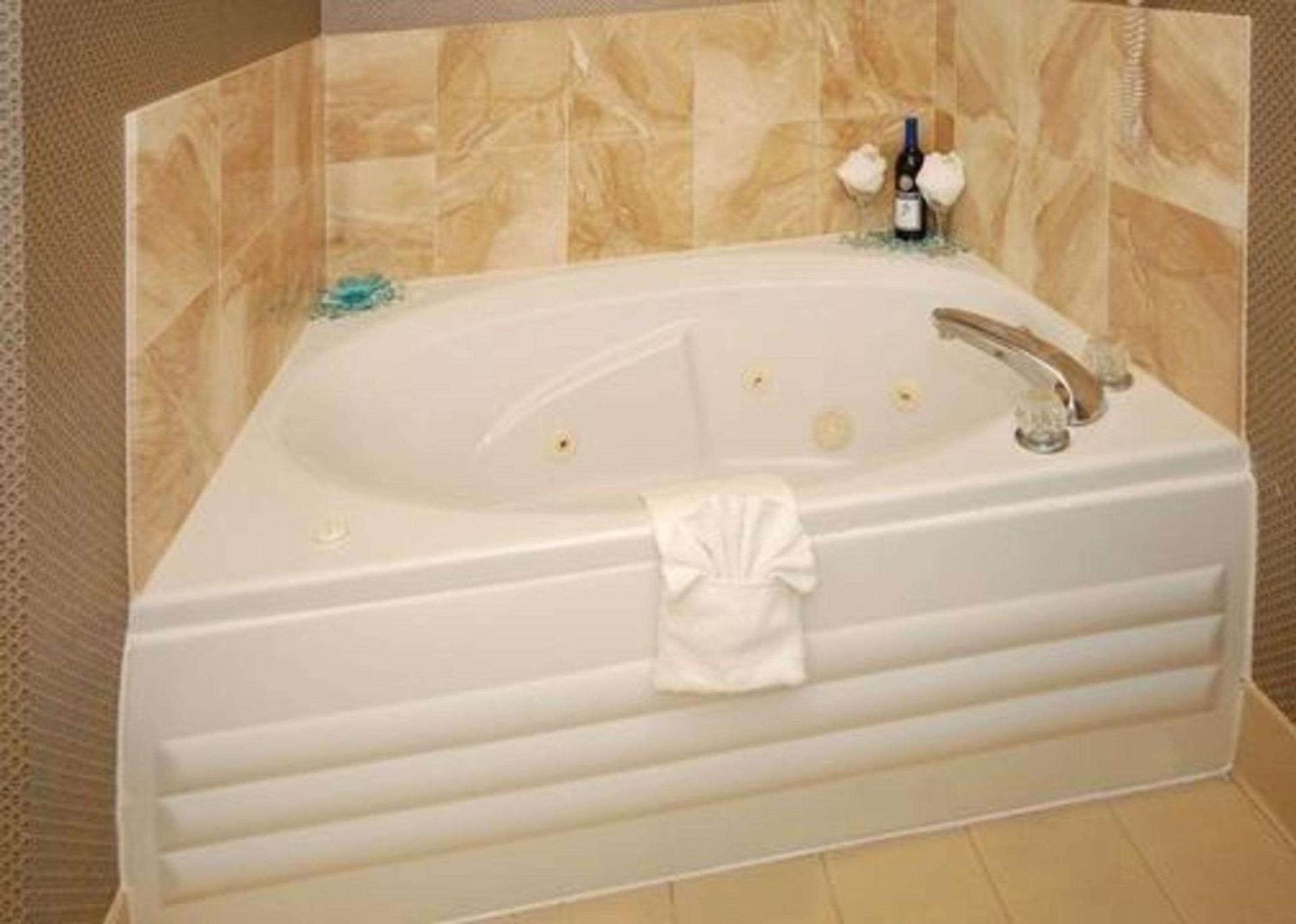 Quality Inn & Suites Tarboro - Kingsboro photo 18