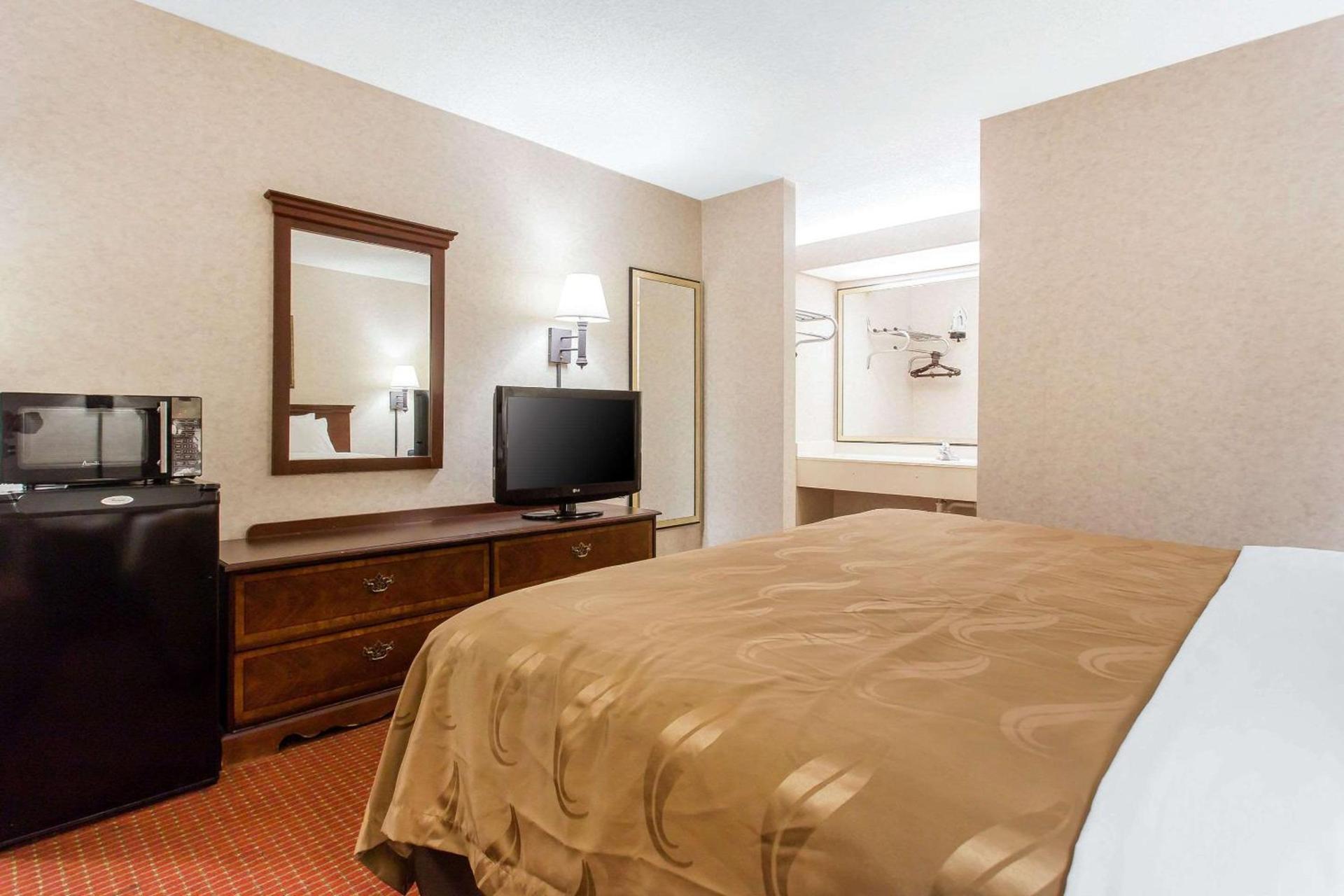Quality Inn Mount Airy Mayberry photo 25