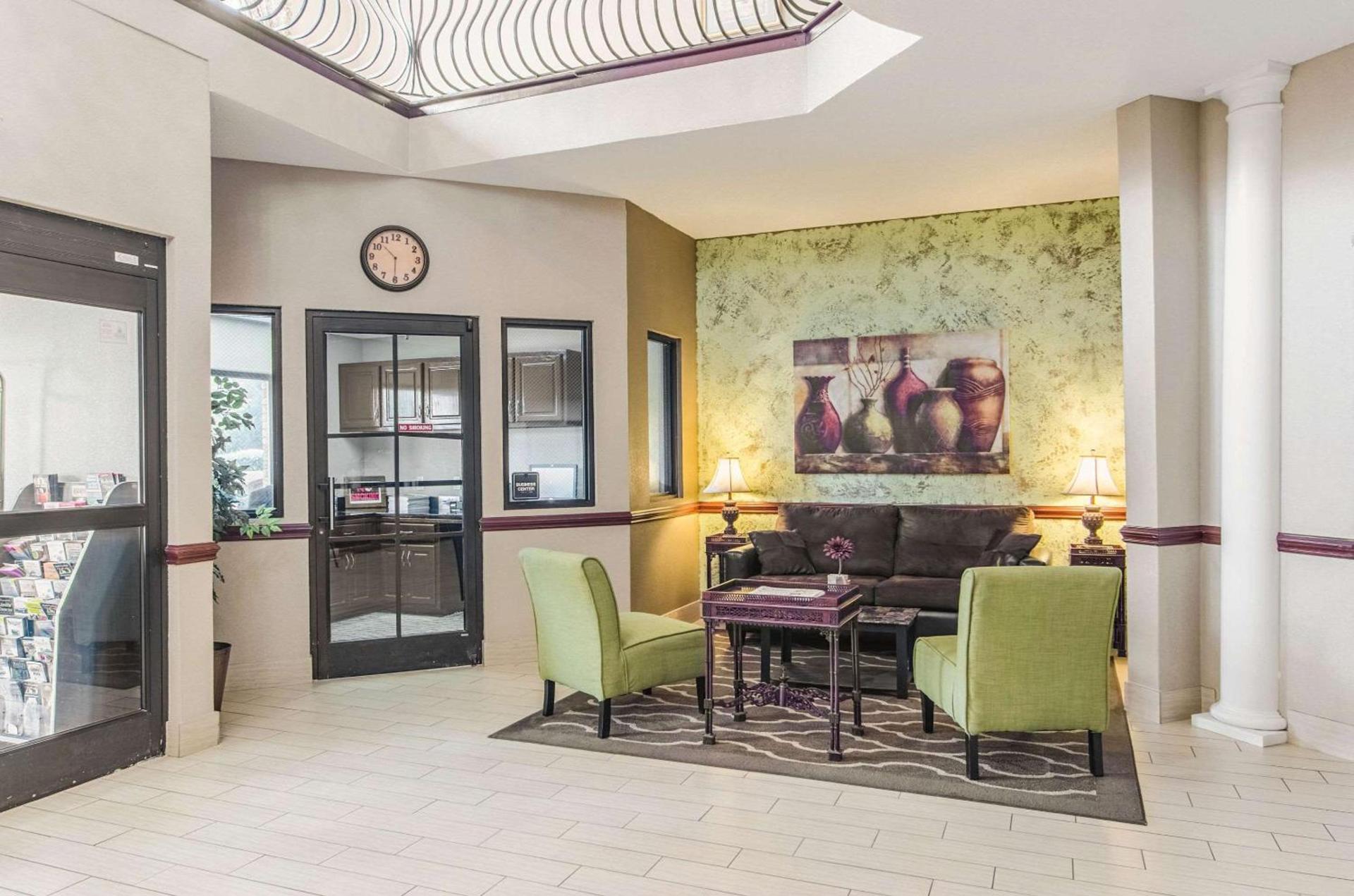Quality Suites Graham - Burlington South photo 6