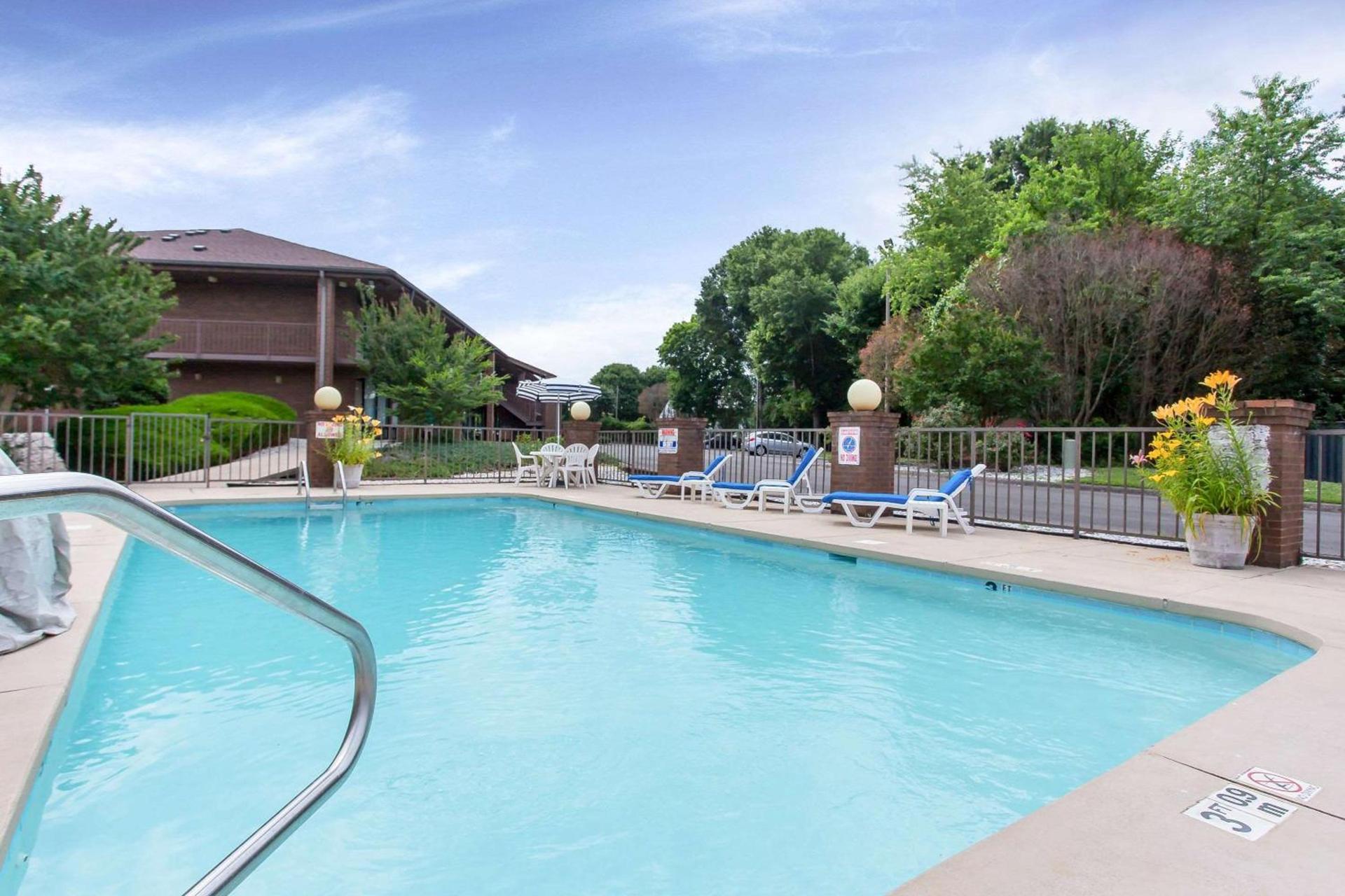 Quality Inn Mount Airy Mayberry photo 32