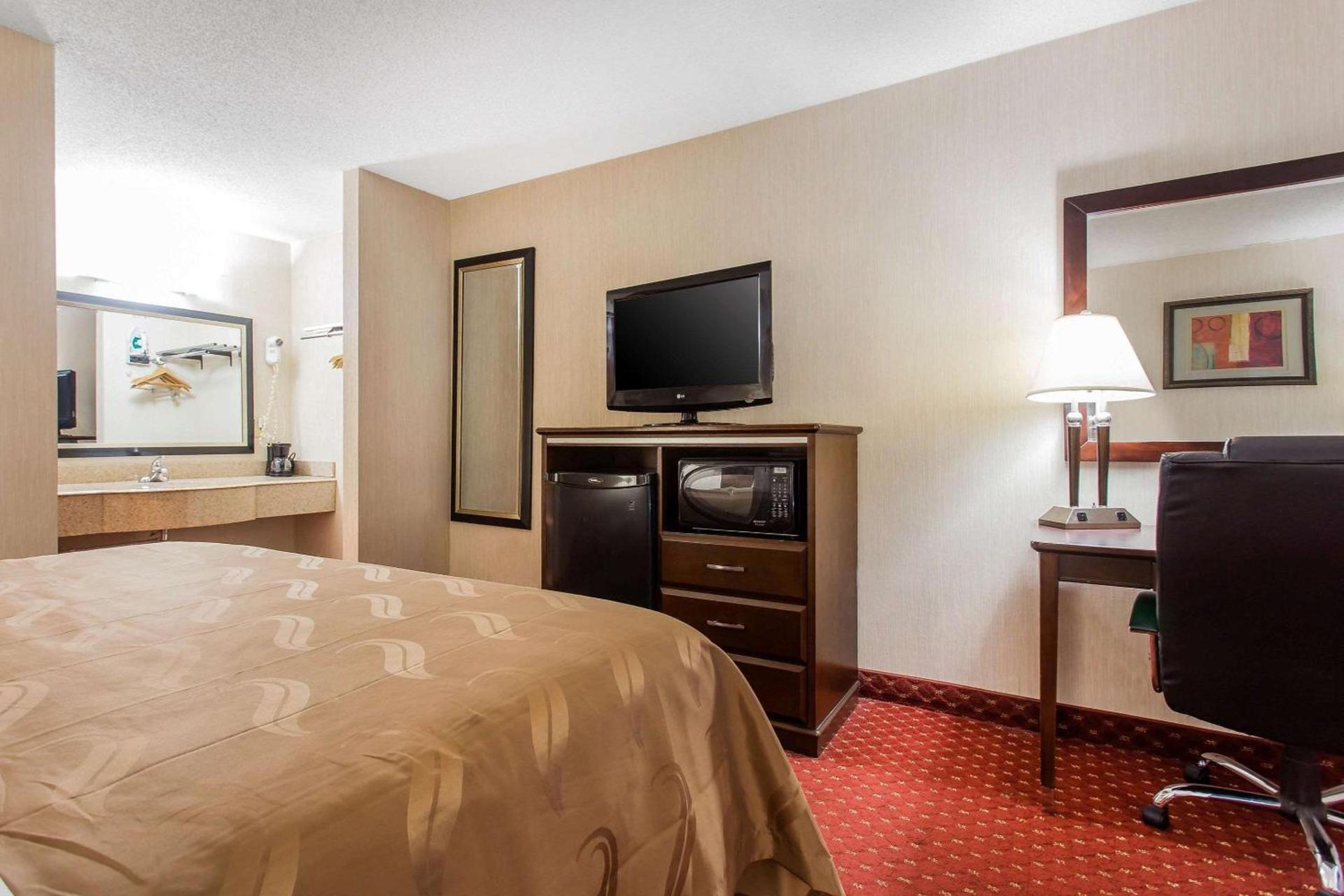 Quality Inn Mount Airy Mayberry photo 33