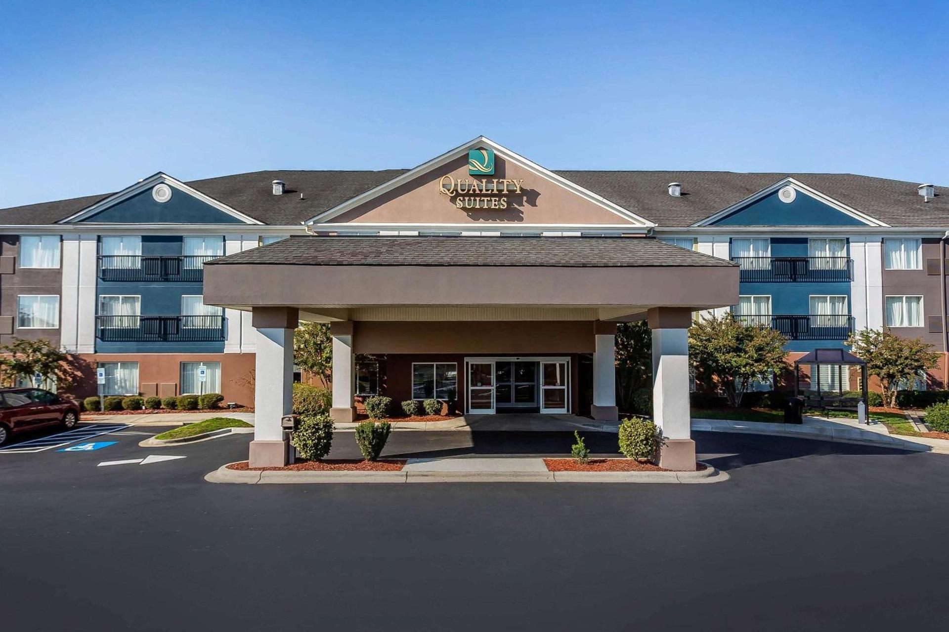 Quality Suites Pineville - Charlotte photo 10