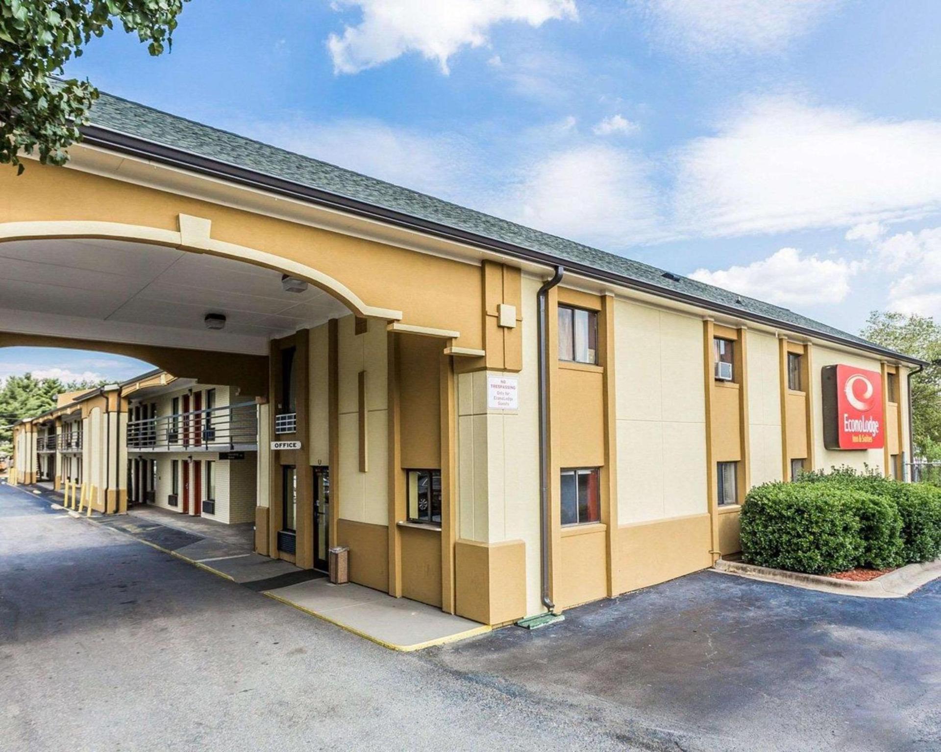 Econo Lodge Inn & Suites Matthews - Charlotte — hotel in Matthews