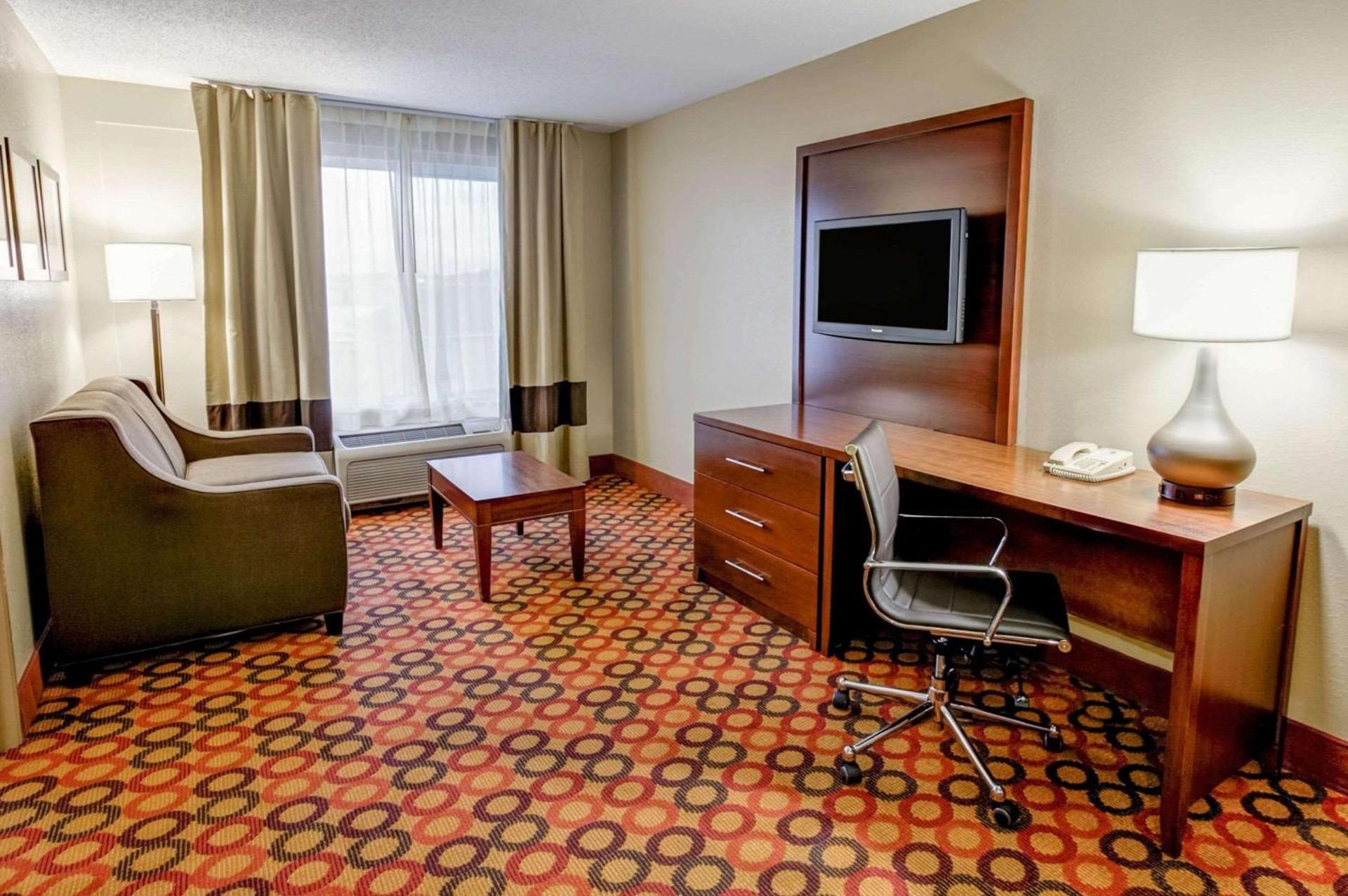 Concord Suites by IHG photo 11