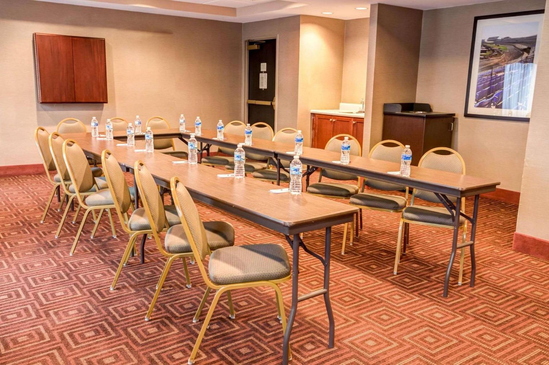 Concord Suites by IHG photo 23