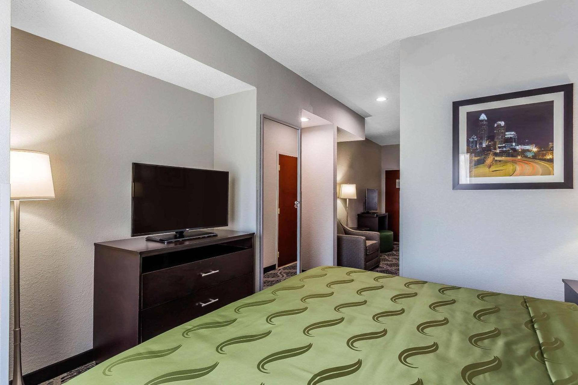 Quality Suites Pineville - Charlotte photo 17