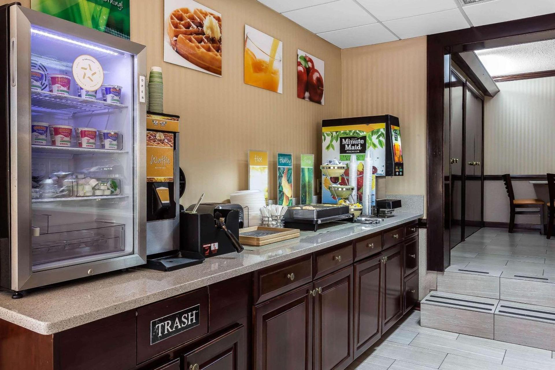 Quality Inn & Suites Mooresville-Lake Norman photo 28