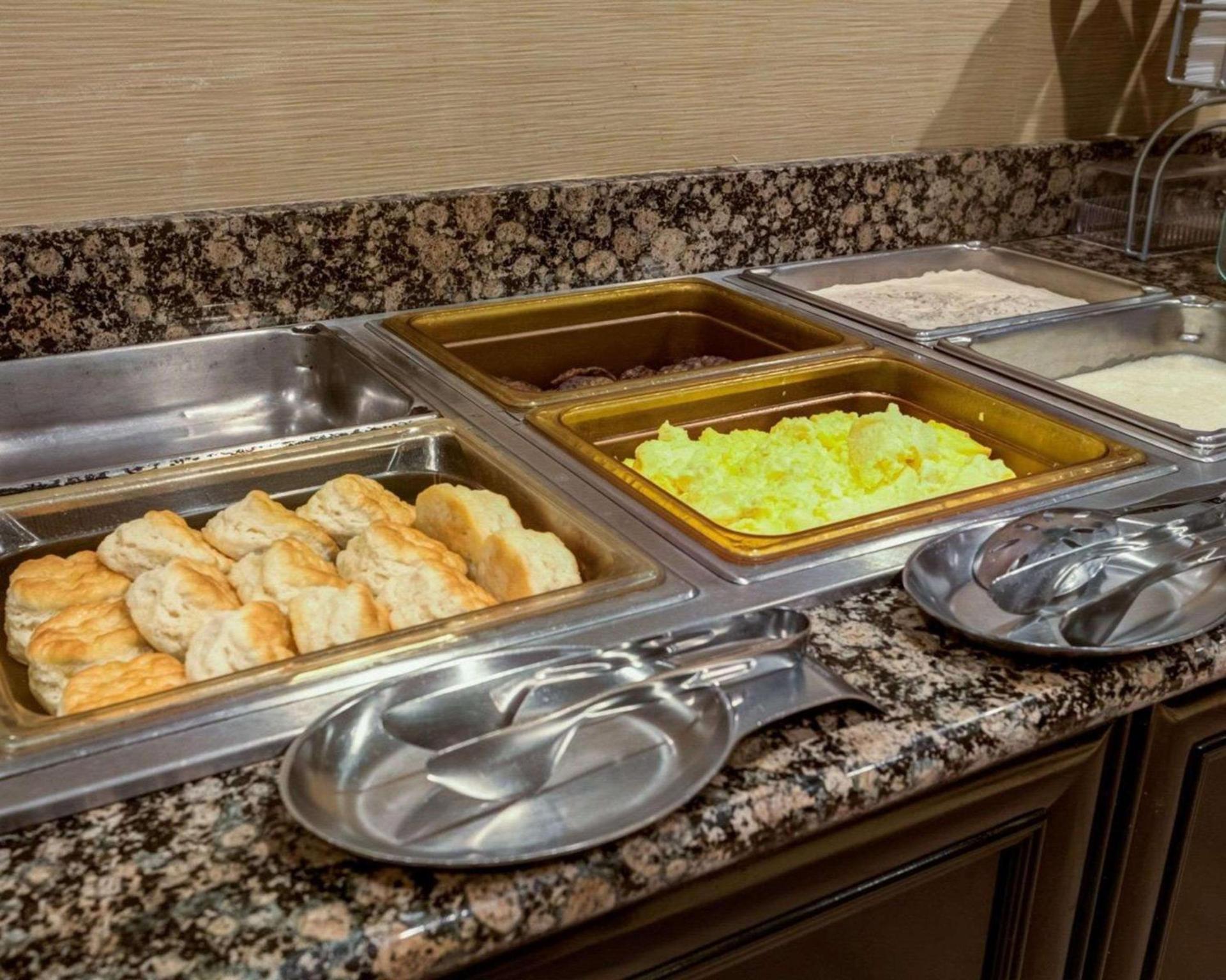 Charlotte Suites by IHG photo 26