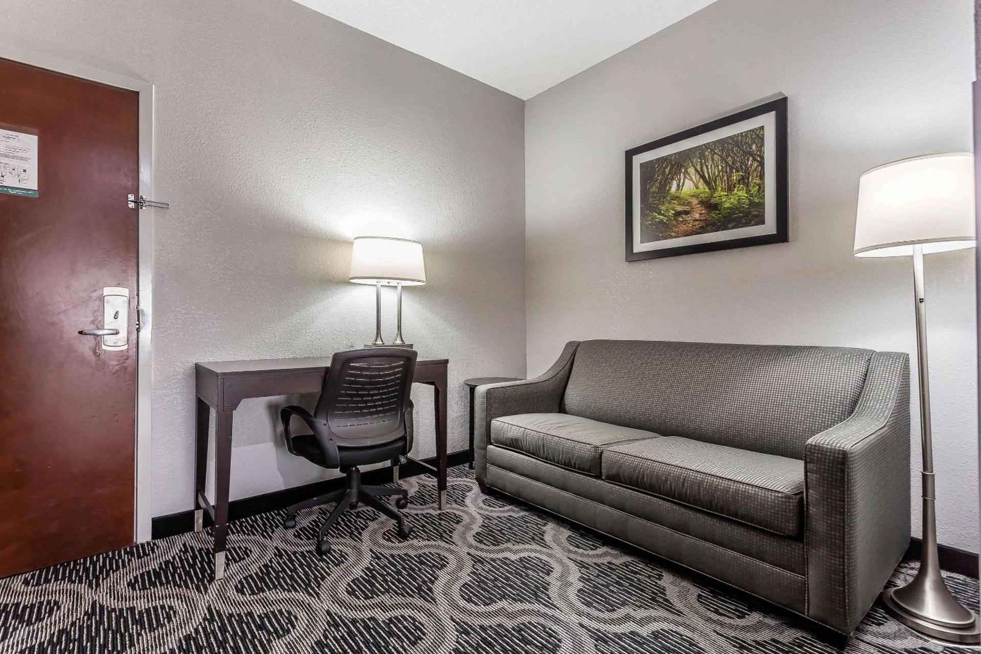 Quality Suites Pineville - Charlotte photo 31