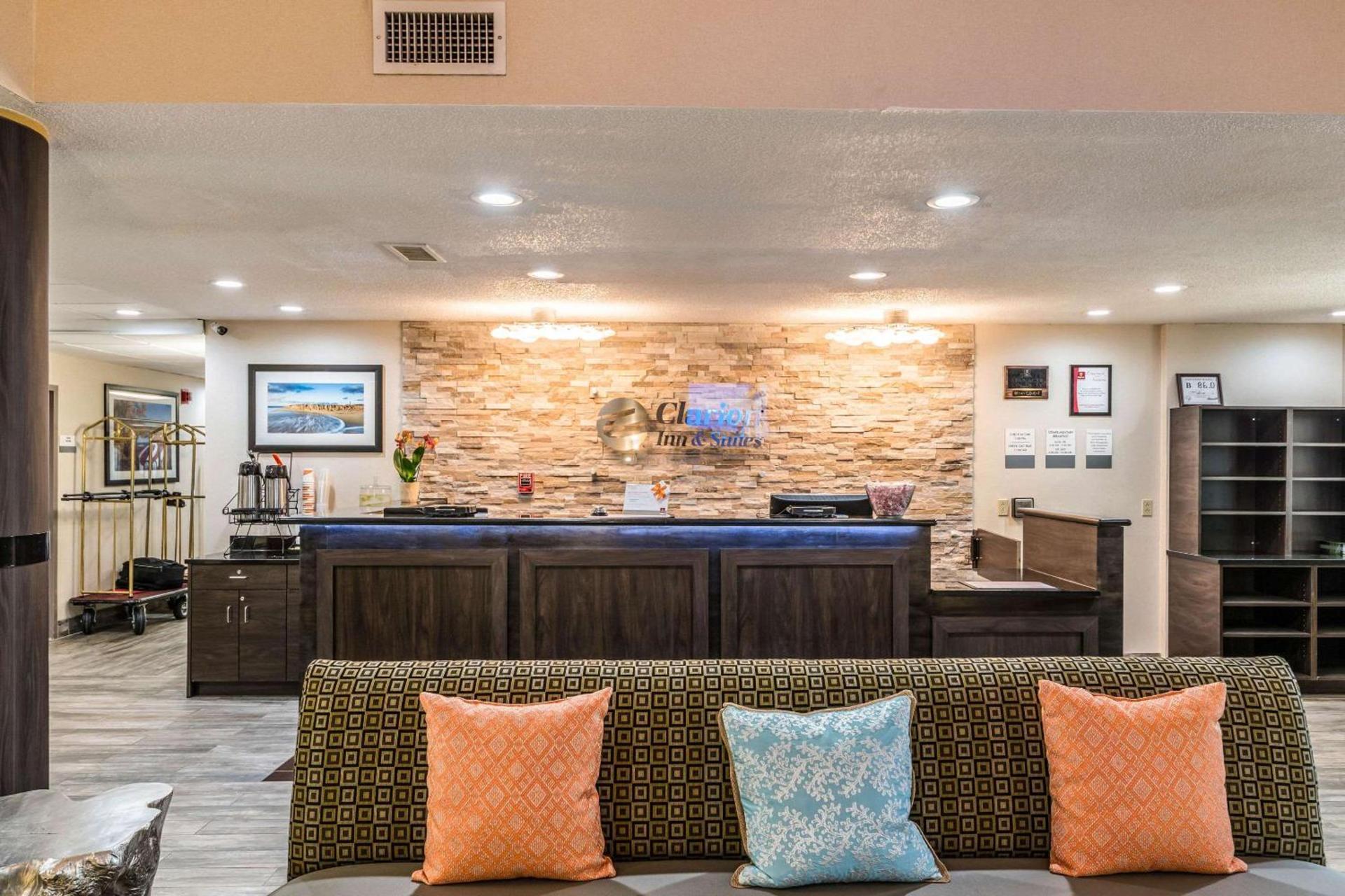 Lake Norman Inn and Suites photo 10