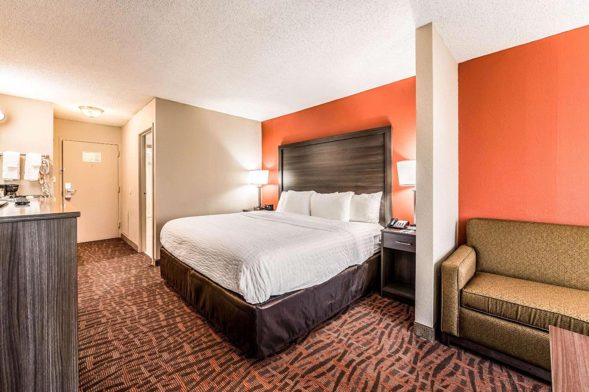 Lake Norman Inn and Suites photo 38