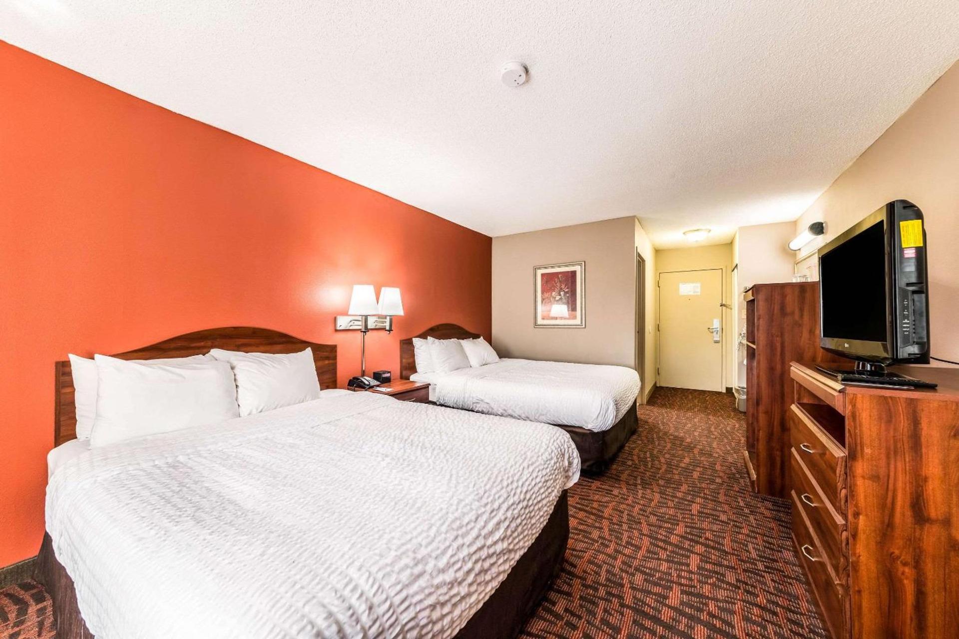 Lake Norman Inn and Suites photo 18