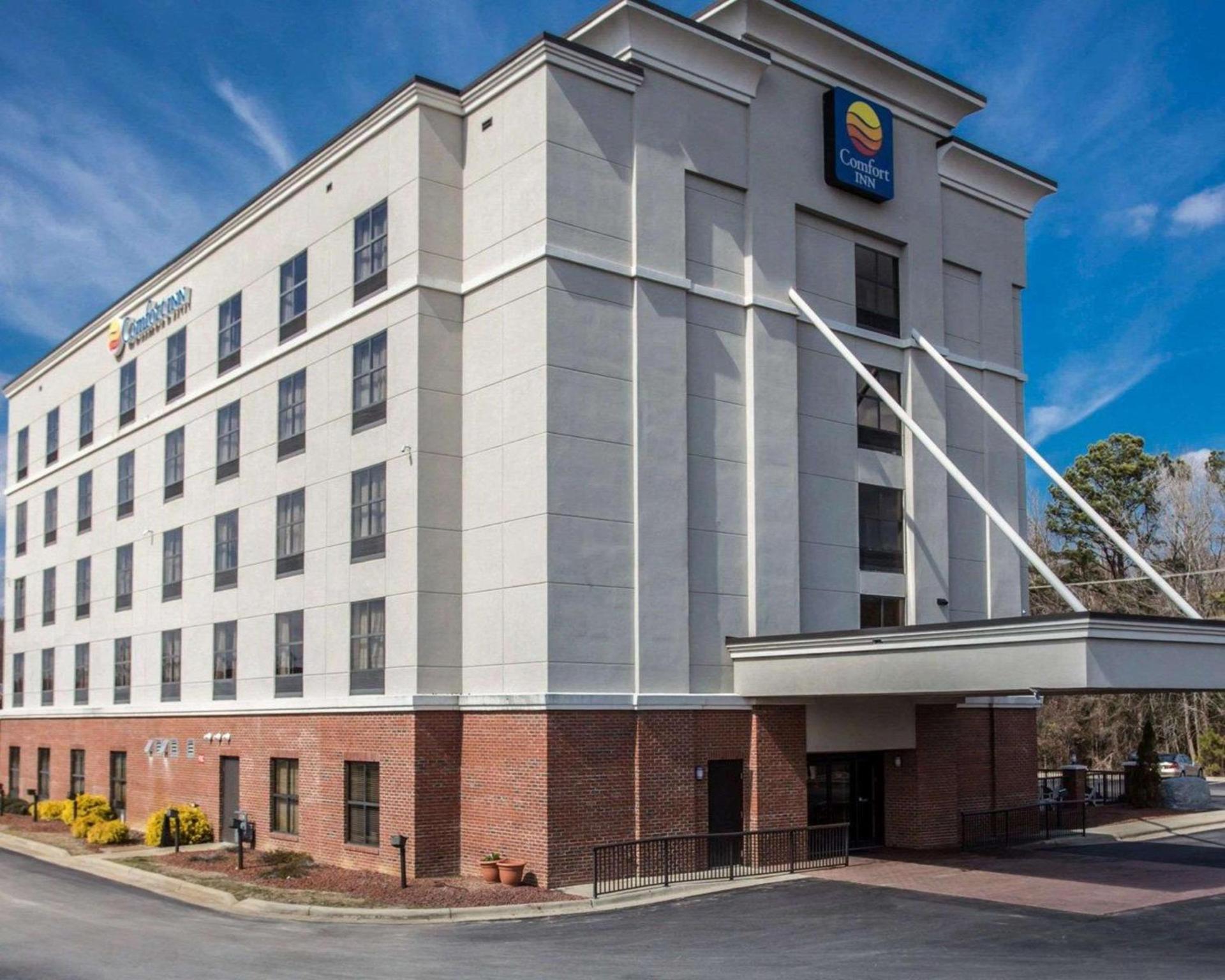 Comfort Inn & Suites Lumberton Central I-95 photo 2