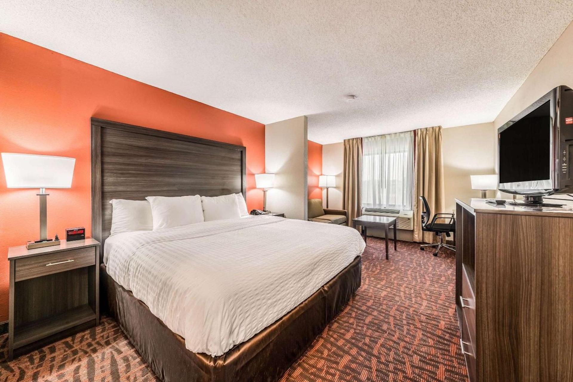 Lake Norman Inn and Suites photo 43