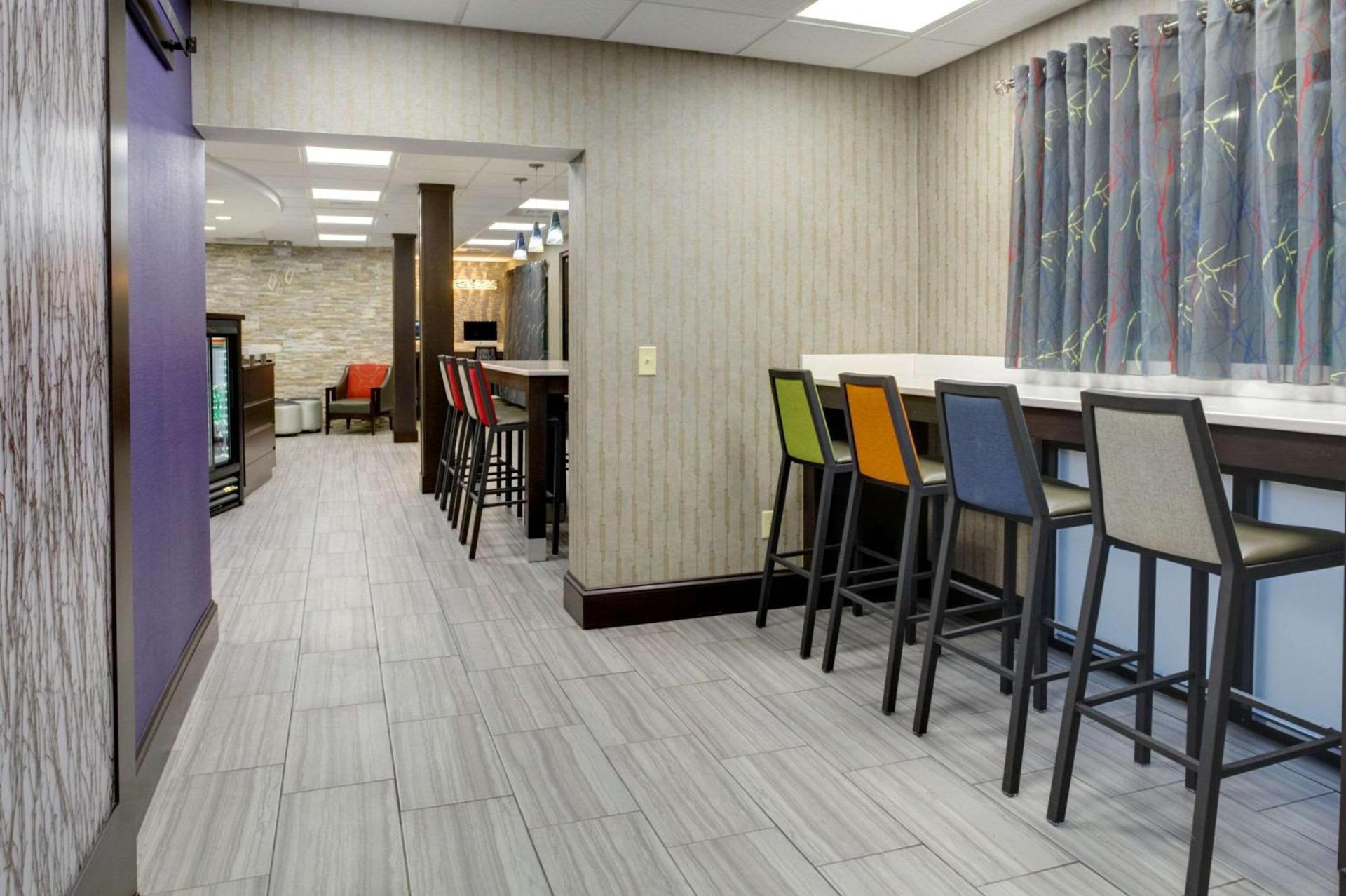 Clarion Pointe Biltmore Village photo 6