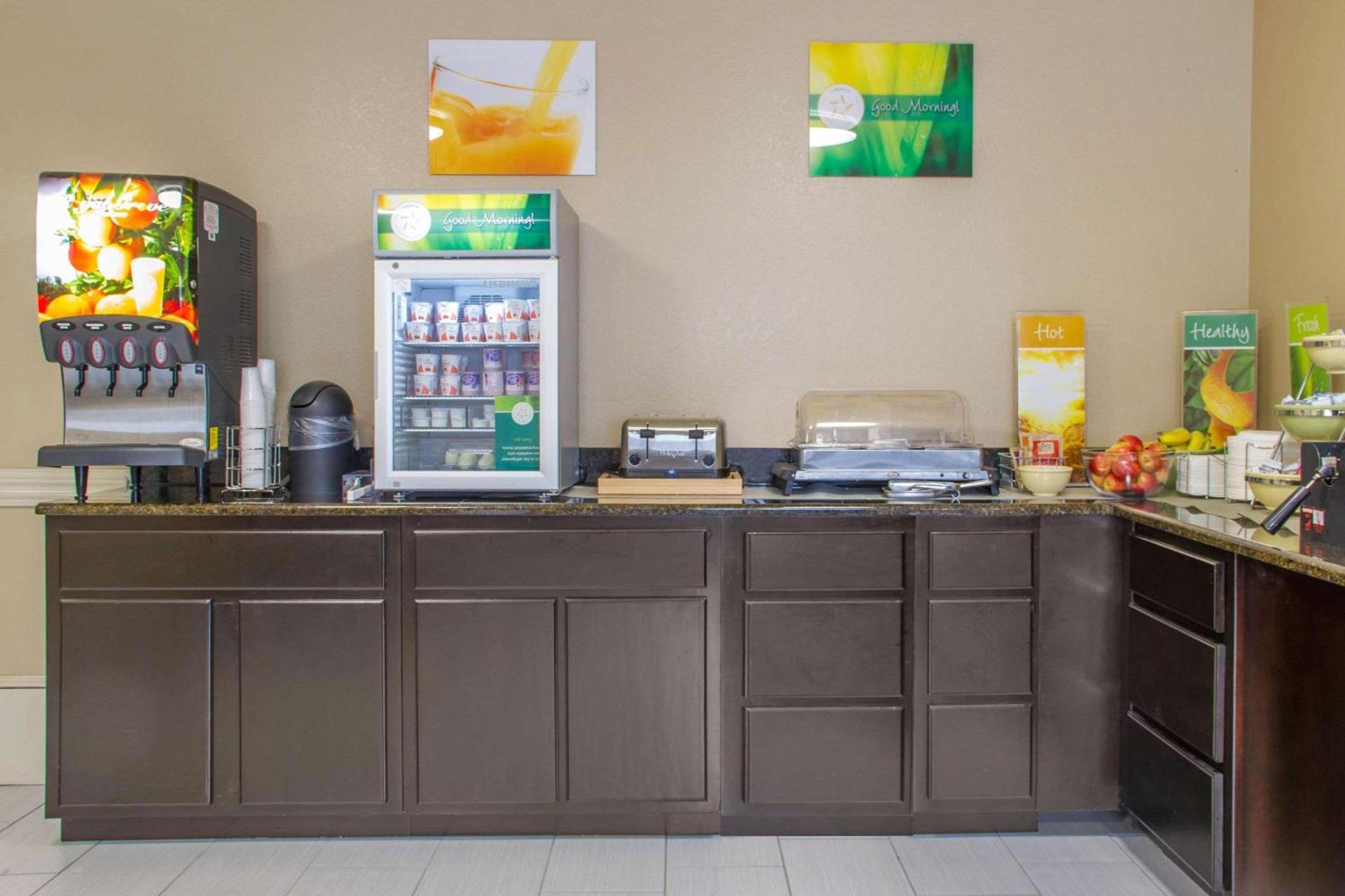 Quality Inn & Suites Maggie Valley - Cherokee Area photo 27