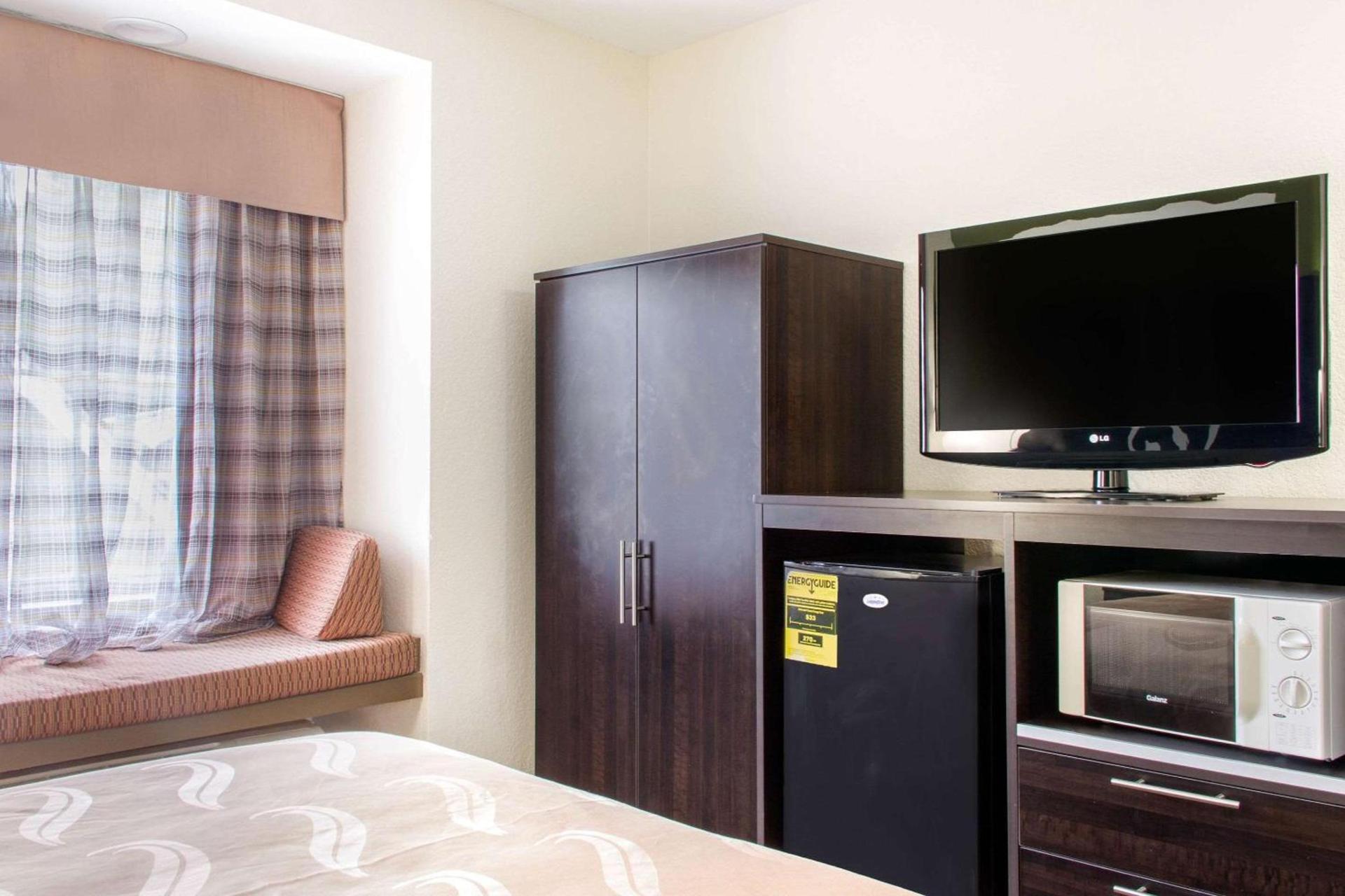Quality Inn & Suites Maggie Valley - Cherokee Area photo 10