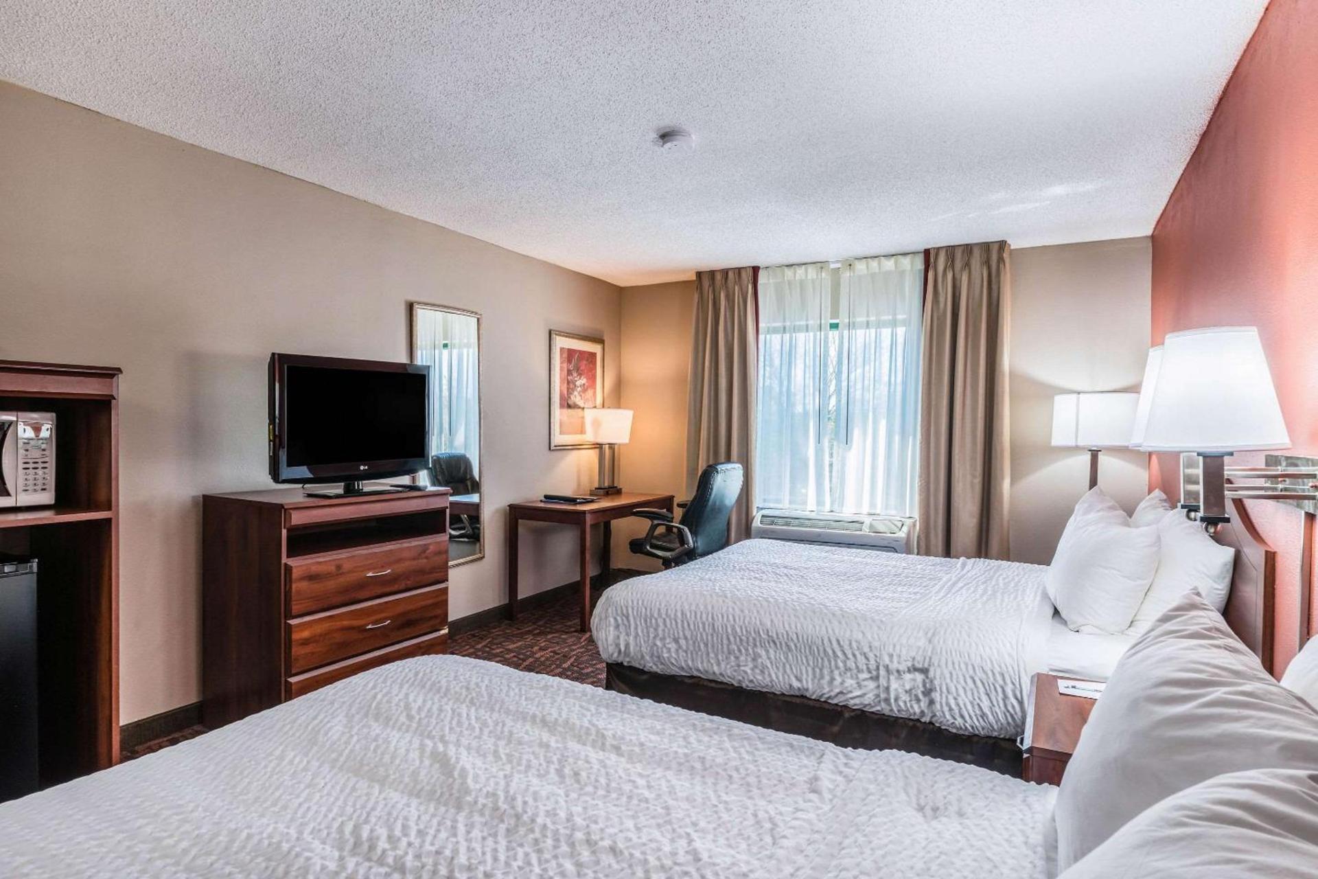 Lake Norman Inn and Suites photo 42