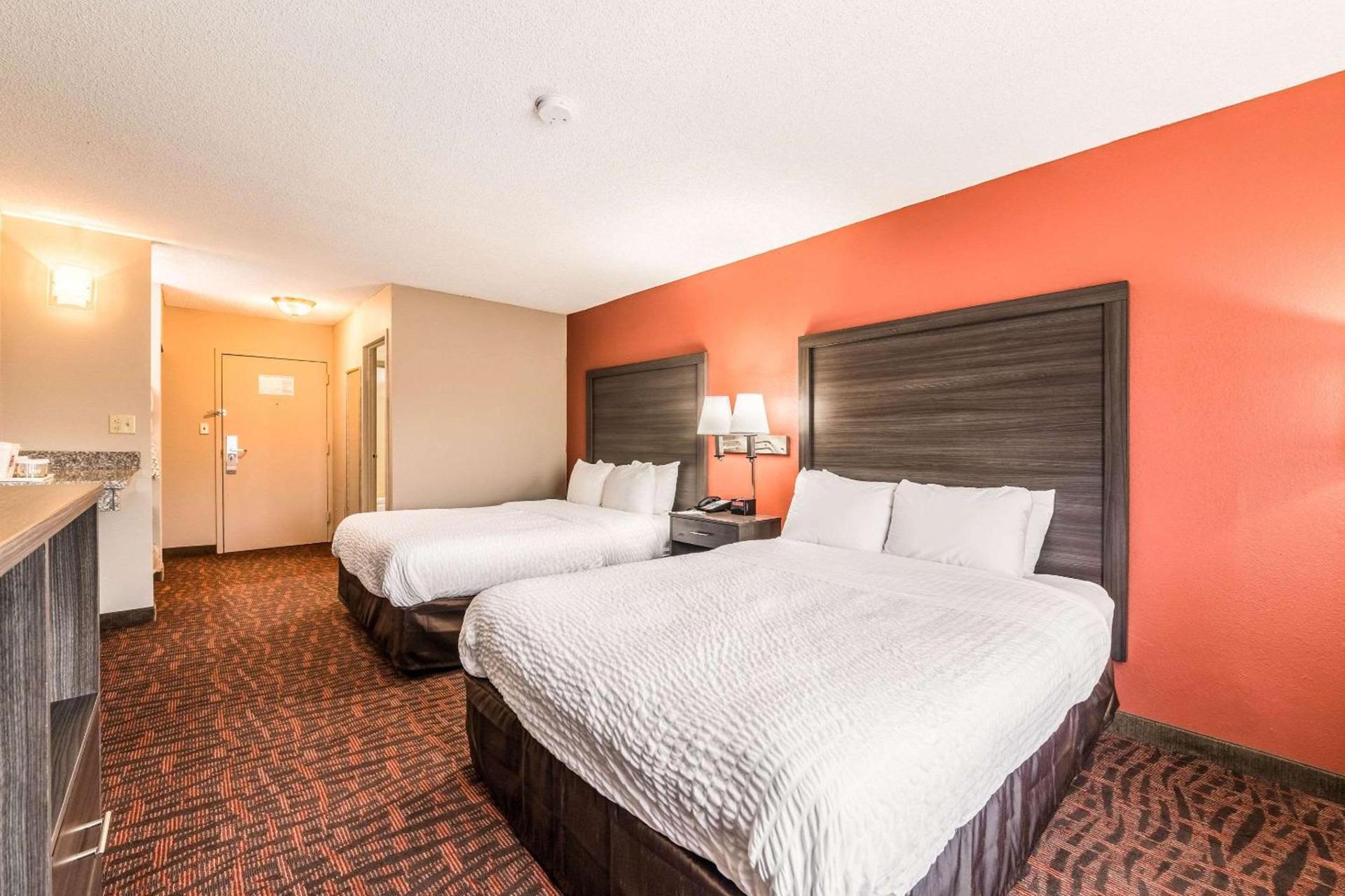 Lake Norman Inn and Suites photo 29