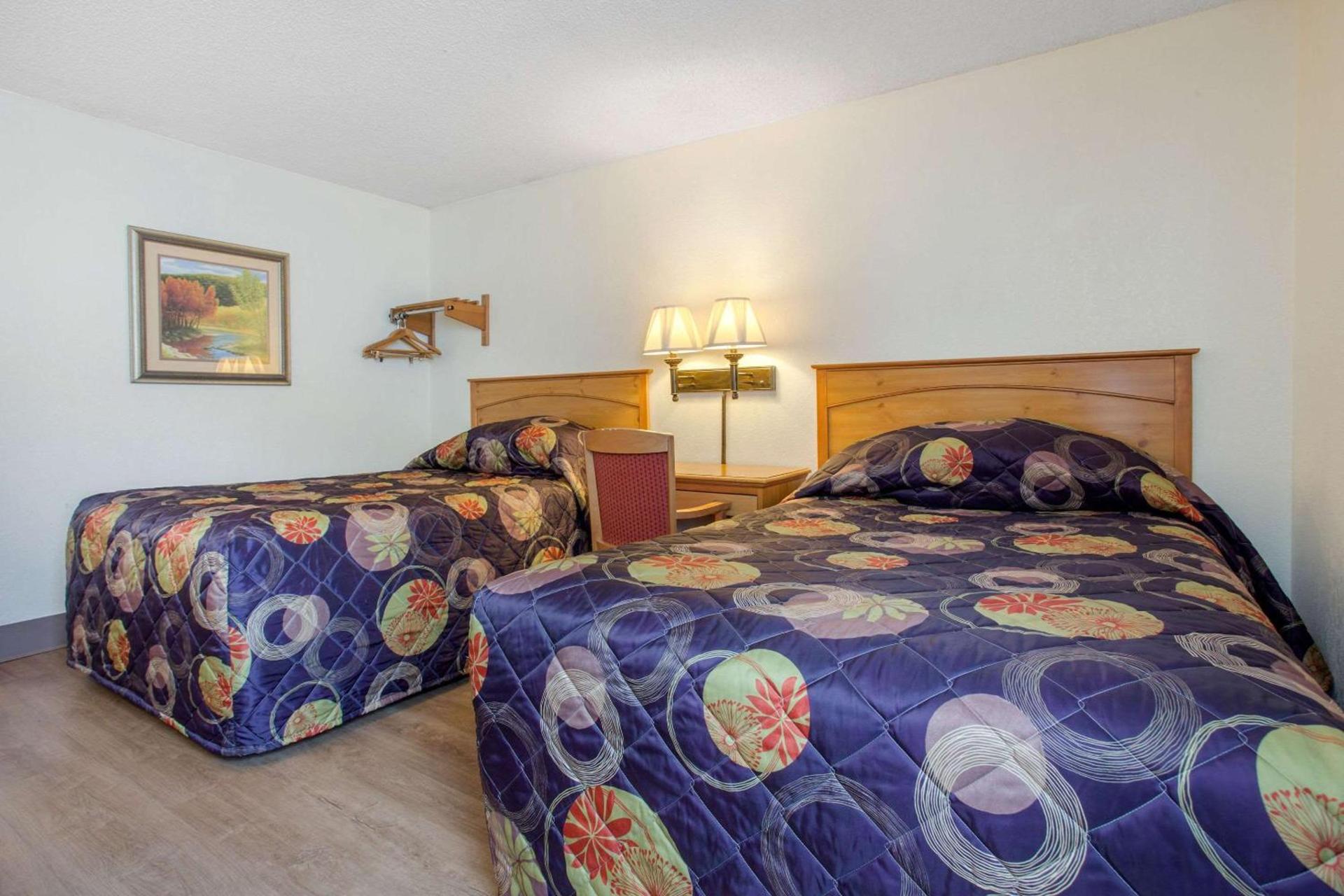 Rodeway Inn Asheville photo 15