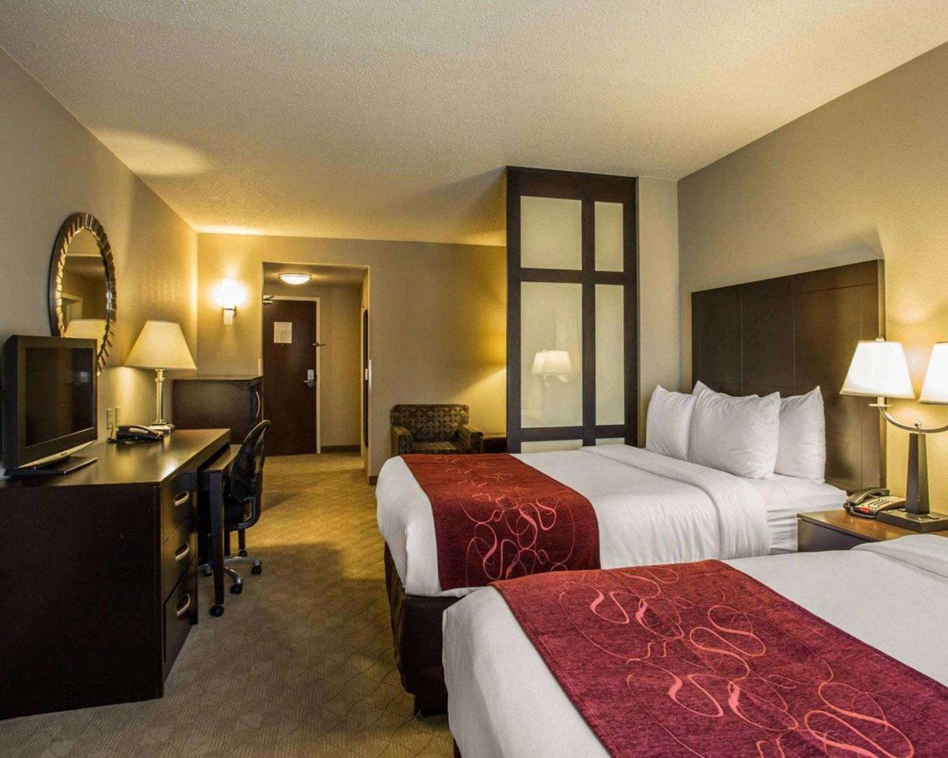 Comfort Suites Huntersville near Lake Norman photo 11