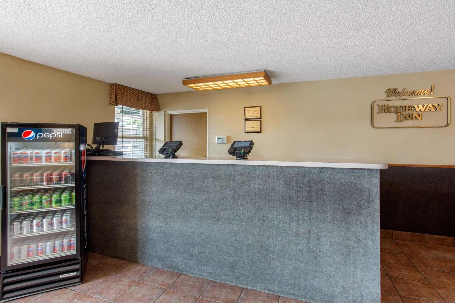 Rodeway Inn Asheville photo 17