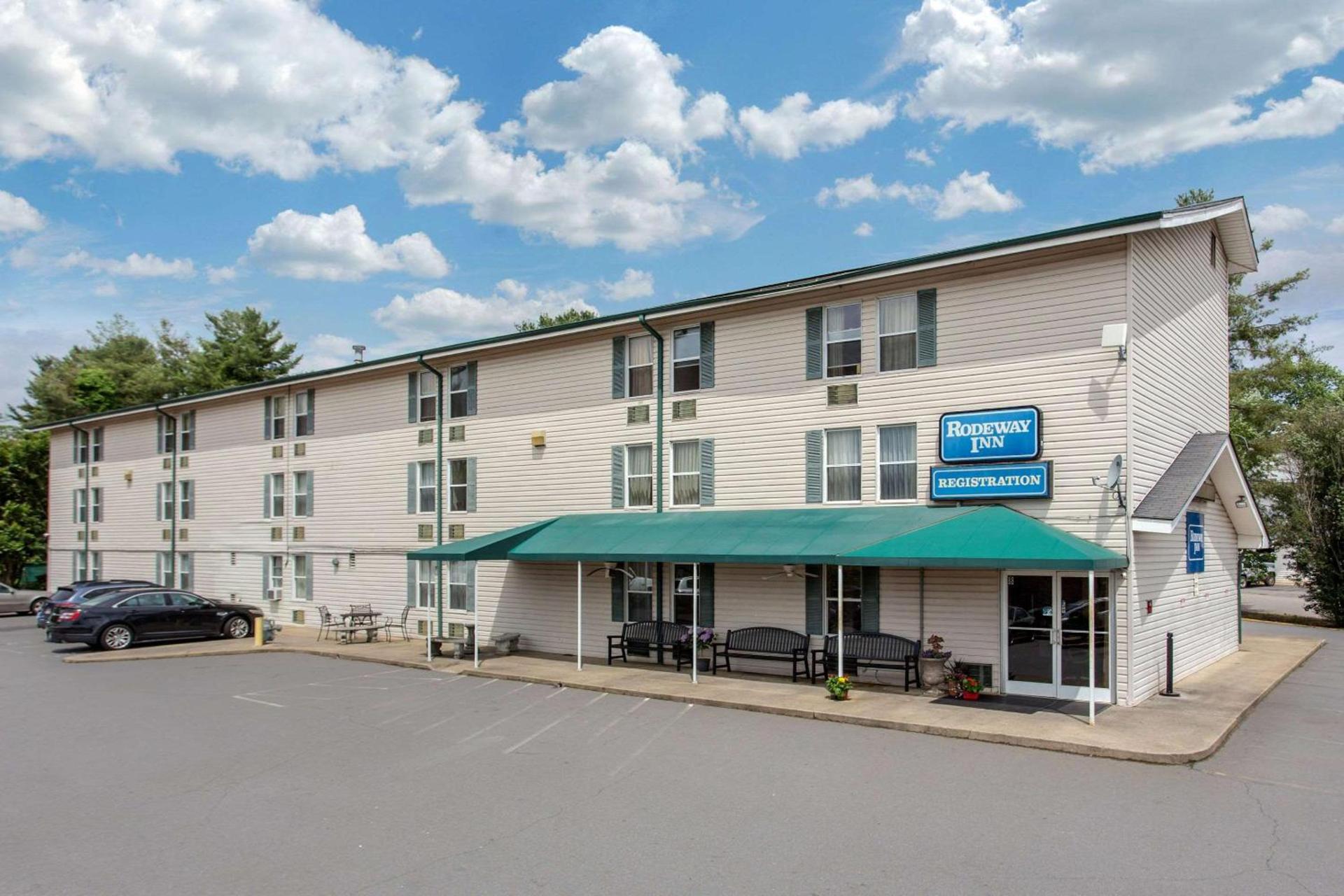 Rodeway Inn Asheville photo 1