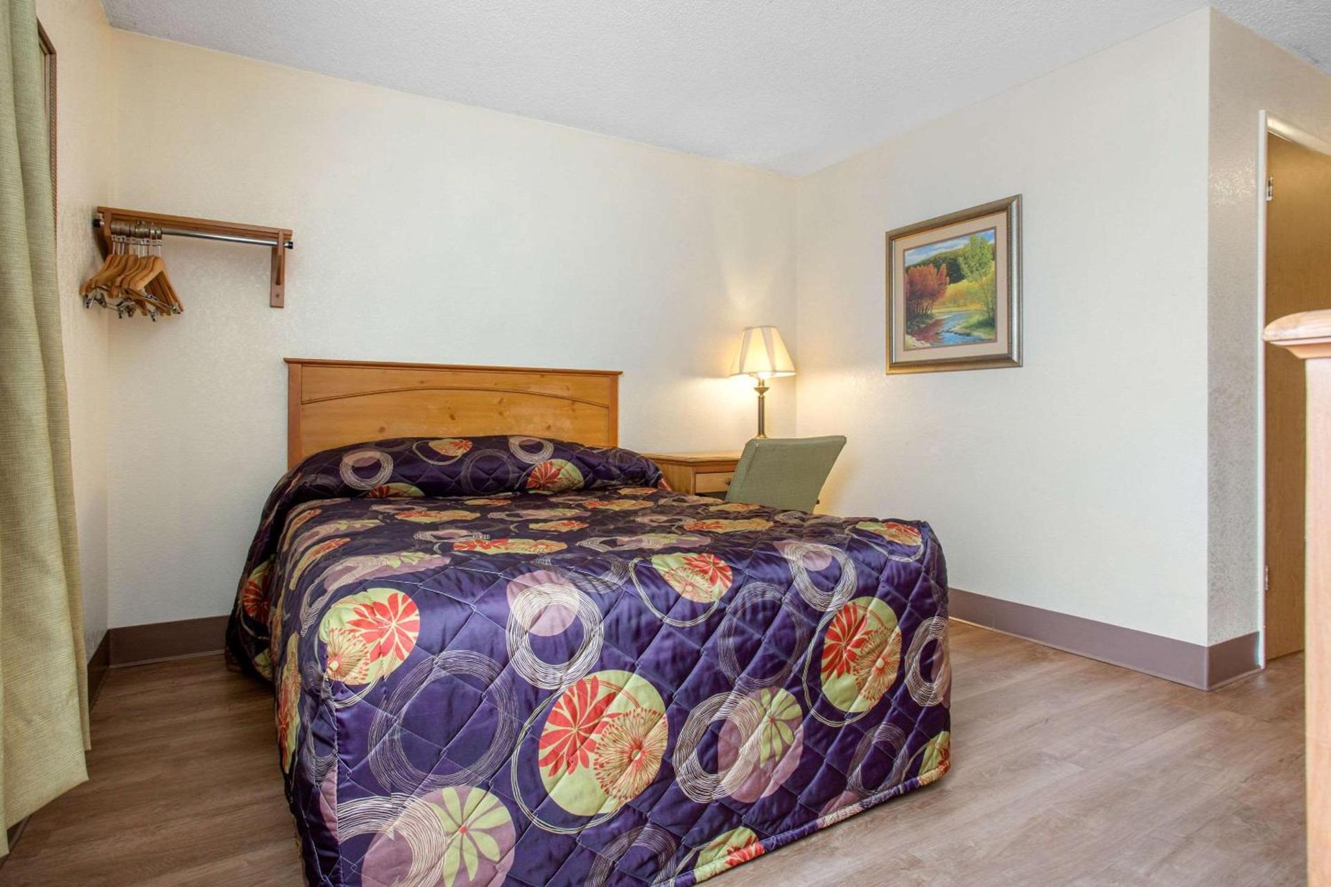 Rodeway Inn Asheville photo 26