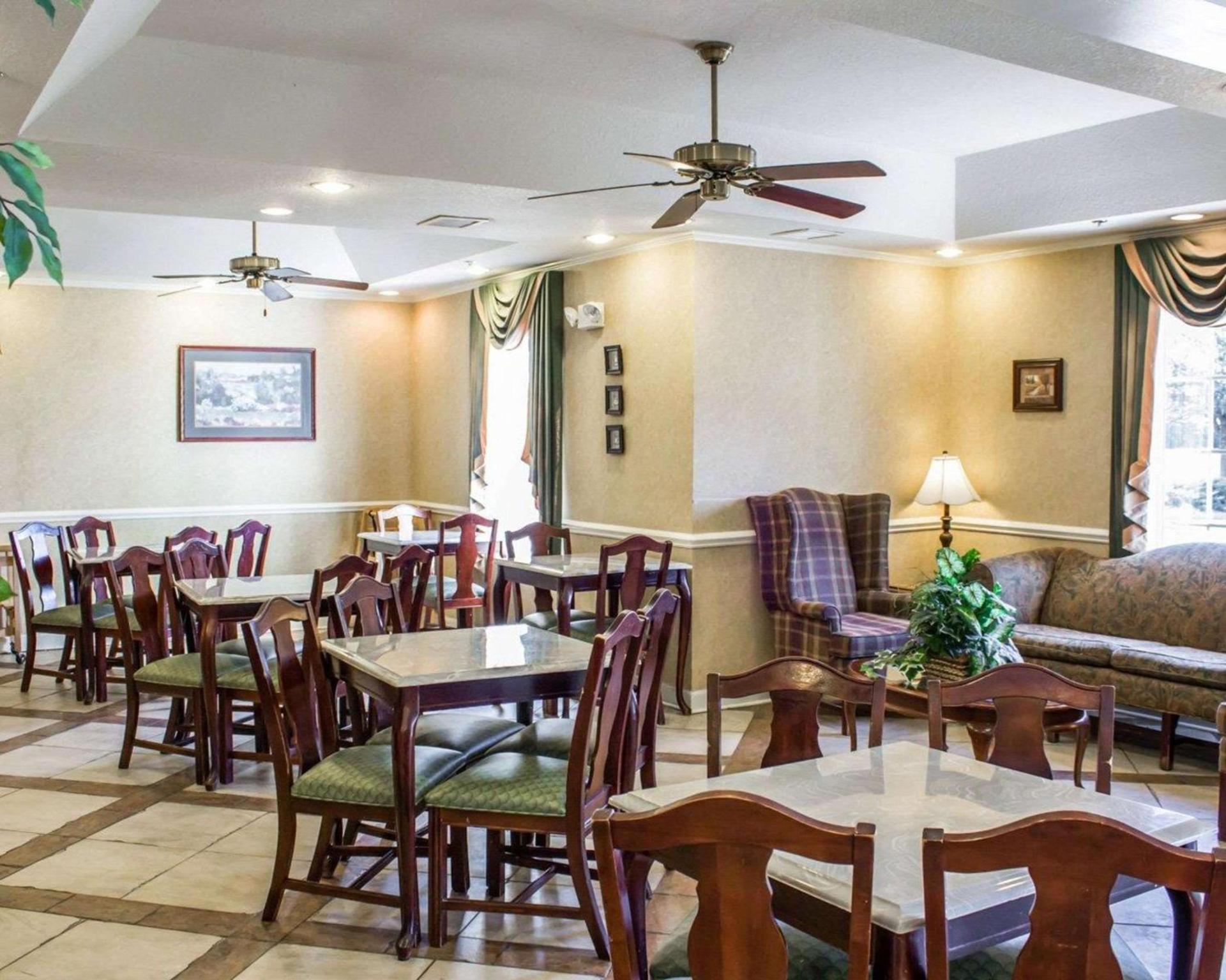 Quality Inn Goldsboro photo 27