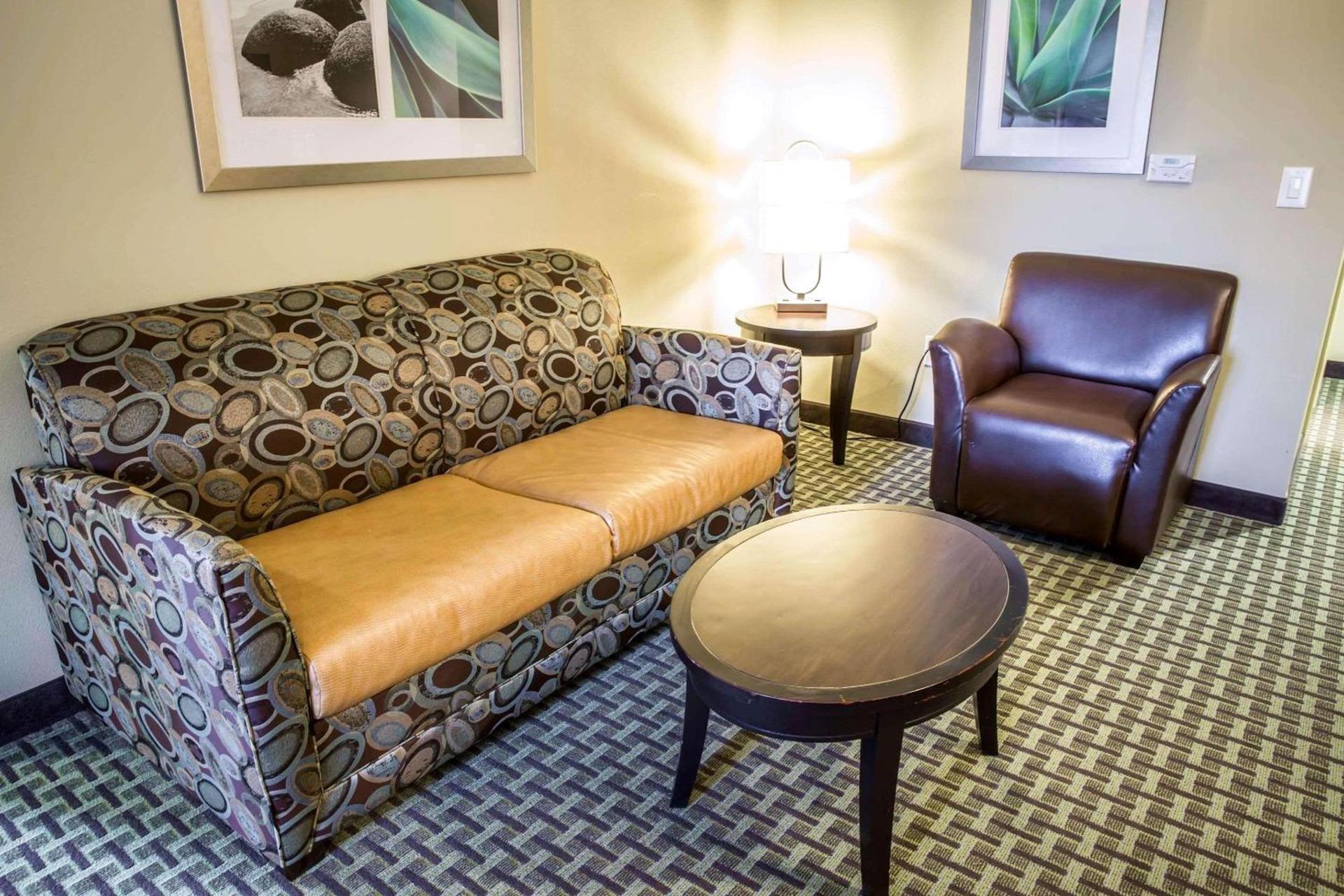 Comfort Suites New Bern near Cherry Point photo 15