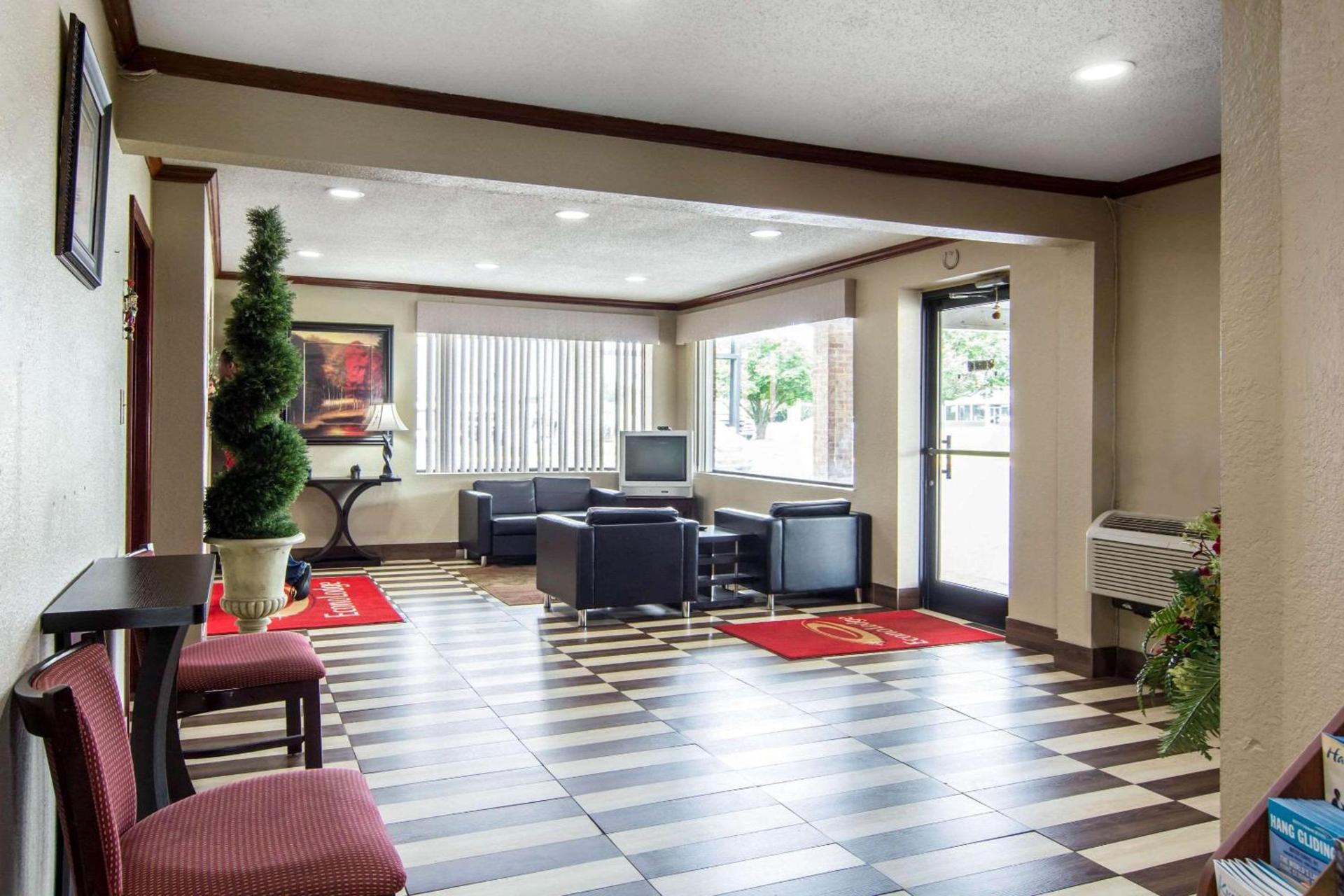 Park Inn by Radisson, Weldon - Roanoke Rapids photo 3