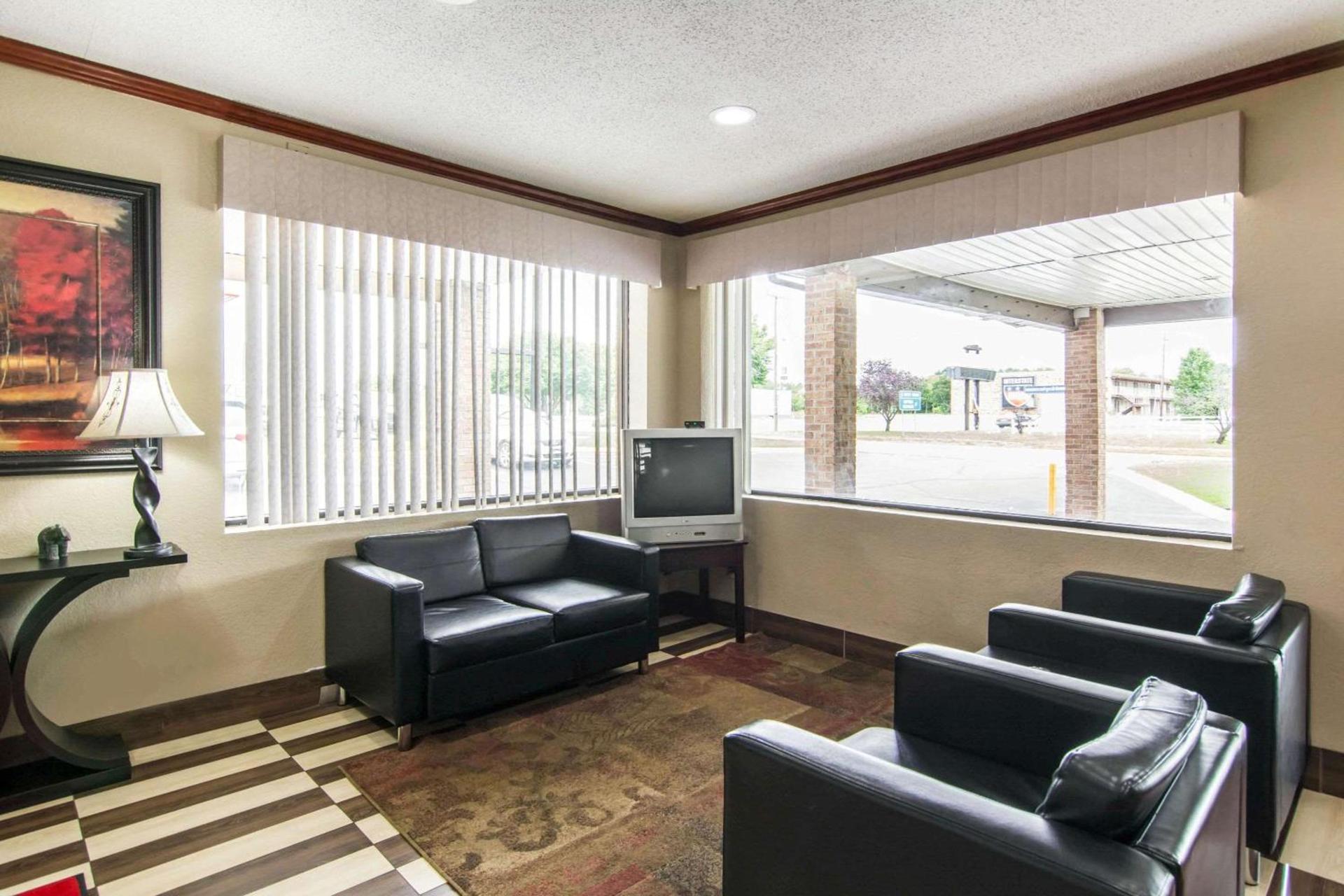 Park Inn by Radisson, Weldon - Roanoke Rapids photo 7