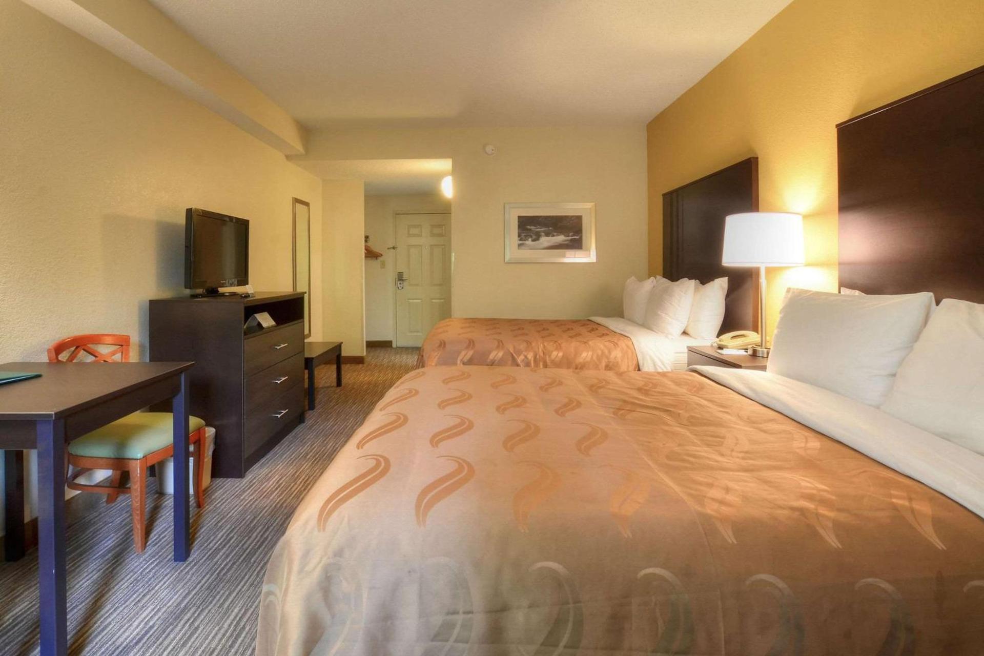 Quality Inn Cherokee Riverside photo 14