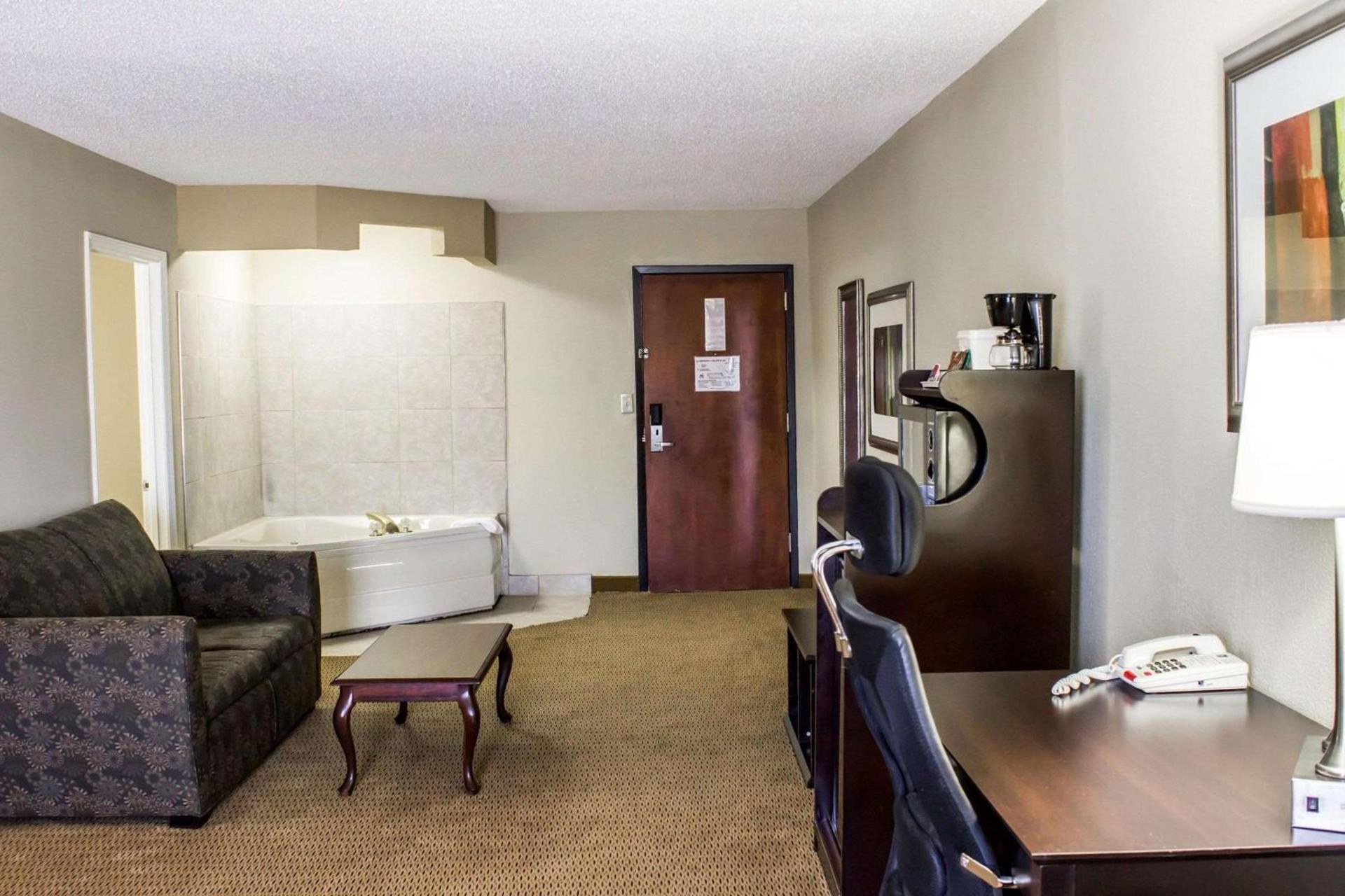 Quality Inn & Suites Wilson I-95 photo 8