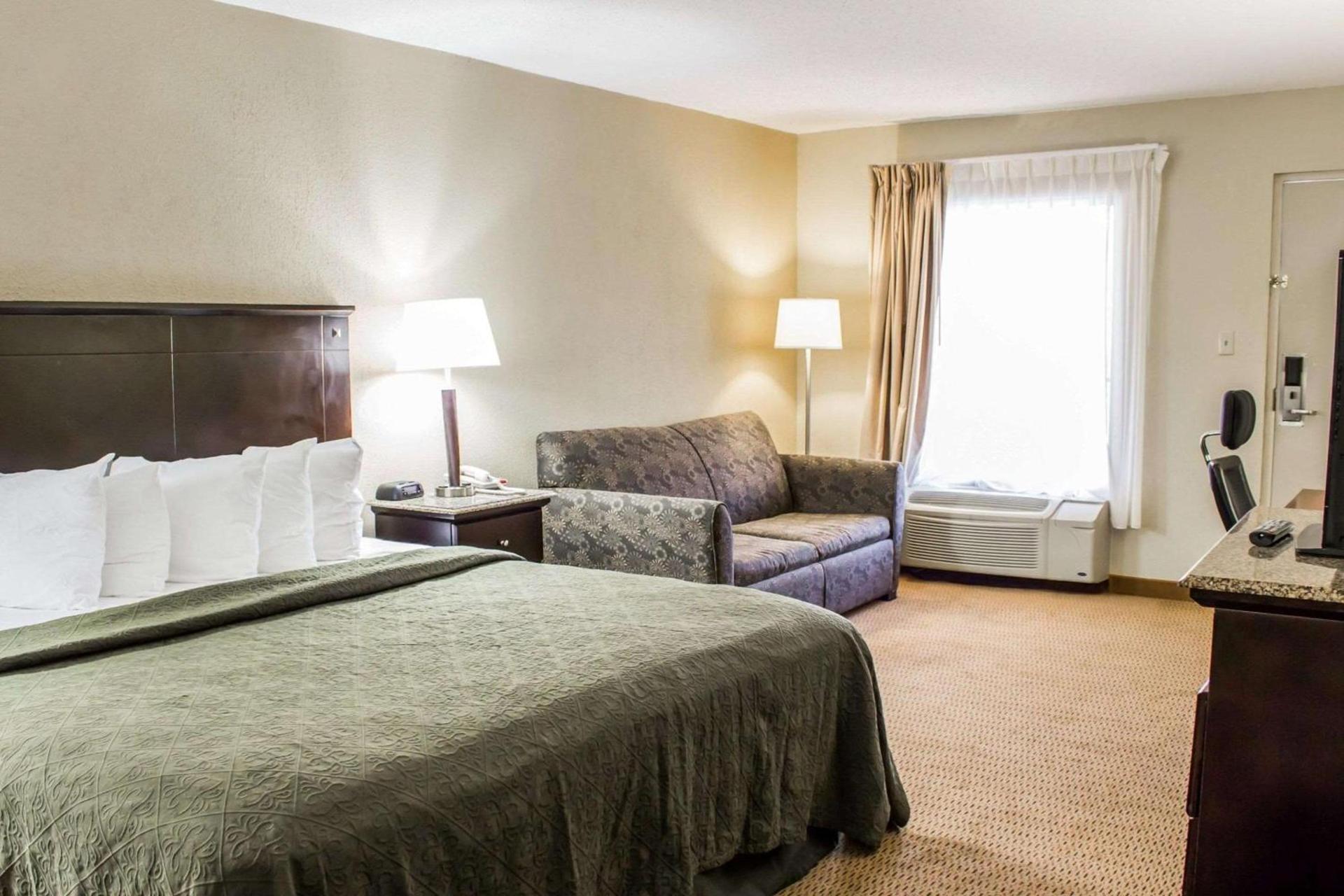 Quality Inn & Suites Wilson I-95 photo 11