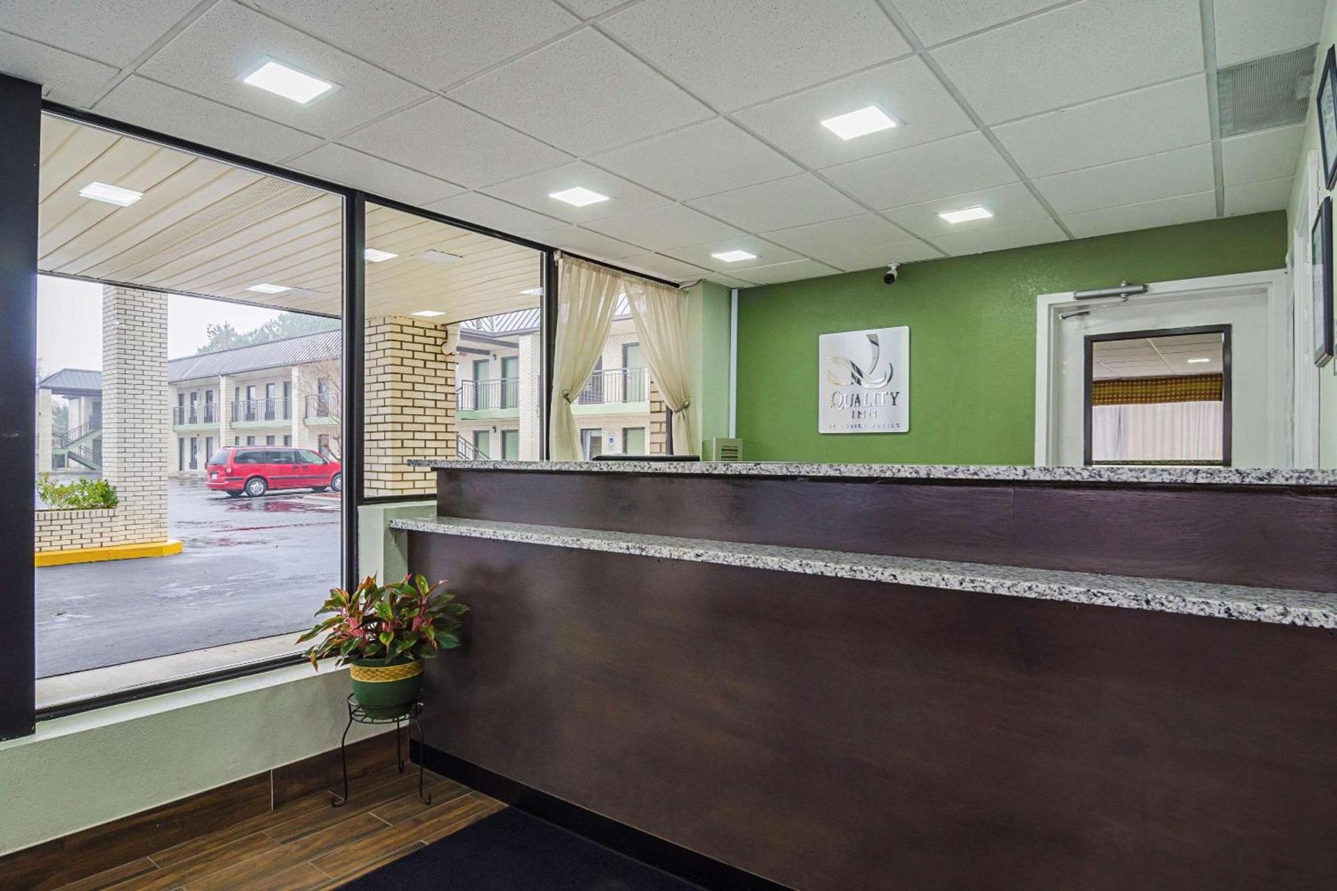 Quality Inn Raeford photo 13
