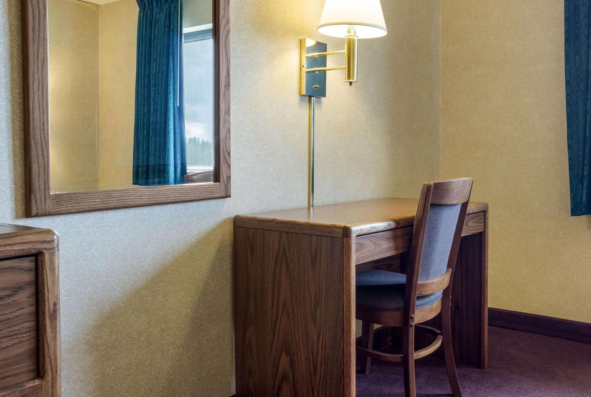 Rodeway Inn Wahpeton photo 26