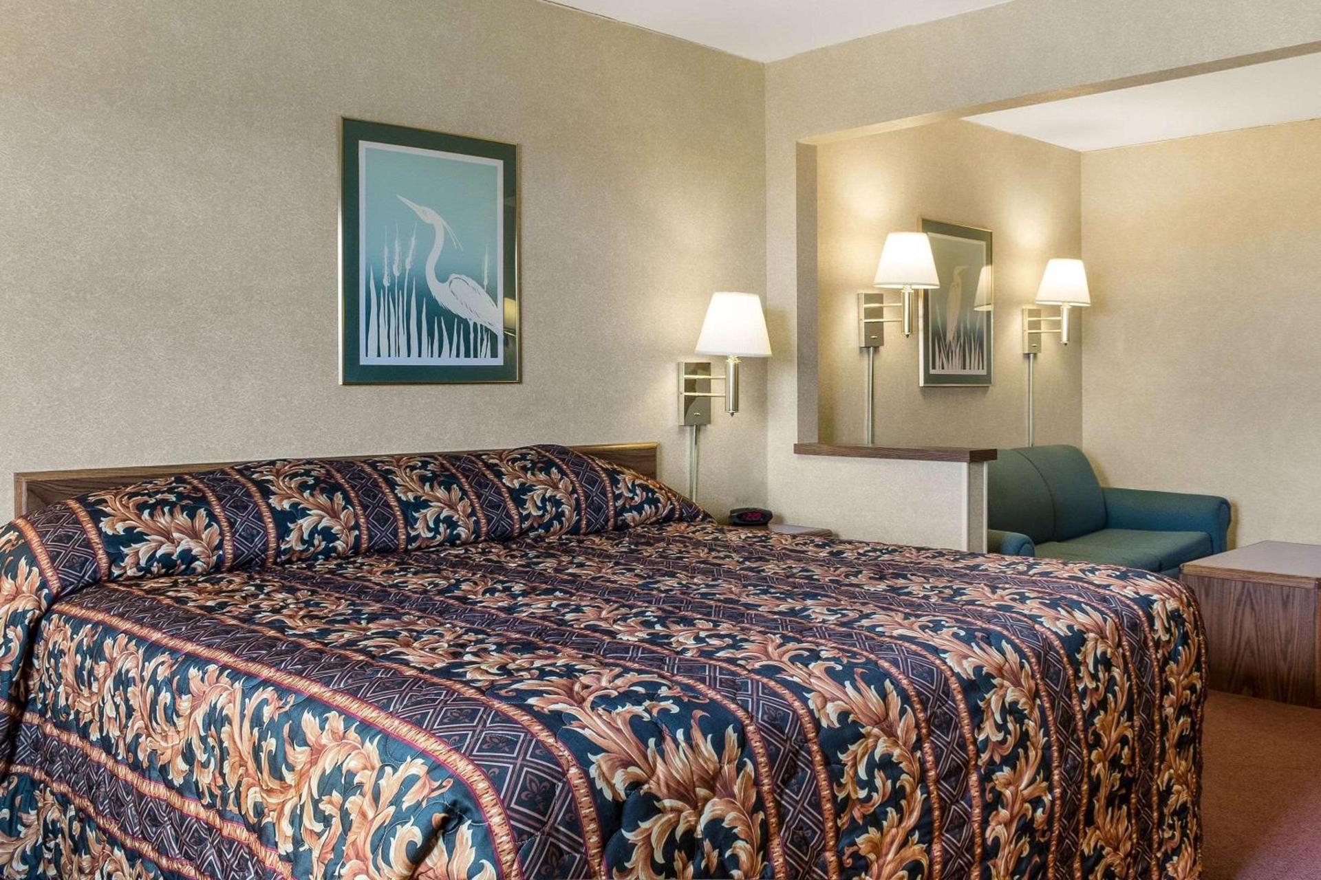 Rodeway Inn Wahpeton photo 34