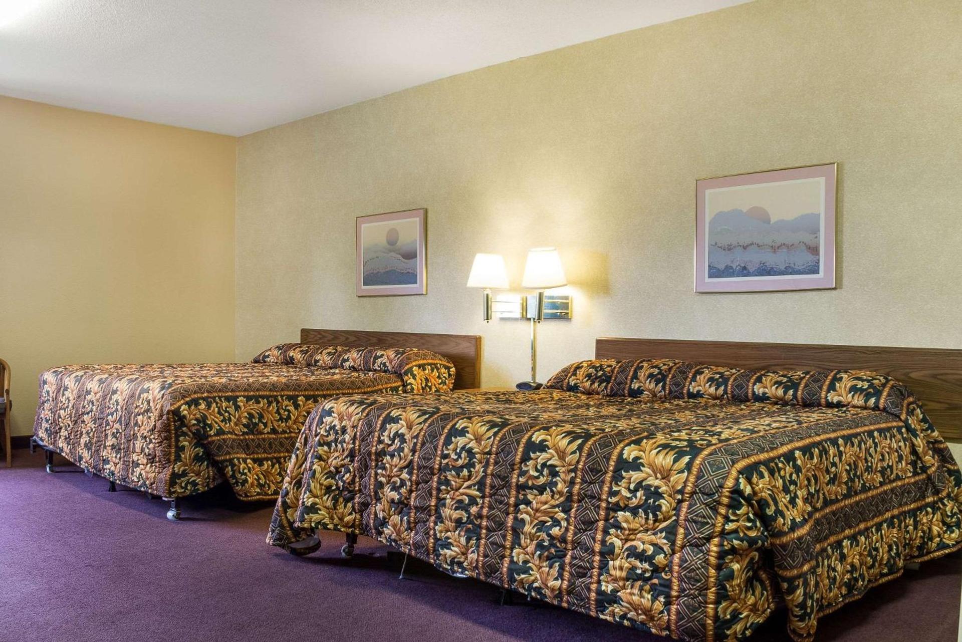 Rodeway Inn Wahpeton photo 8