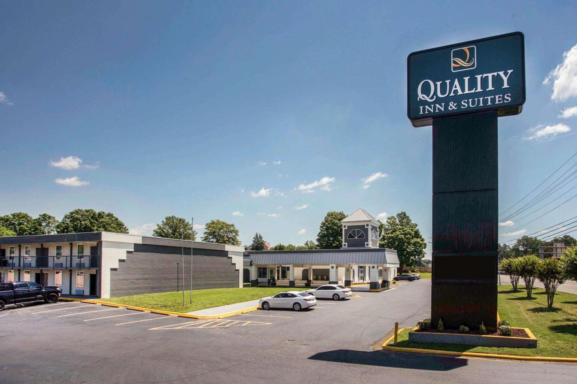 Quality Inn & Suites University Area photo 1