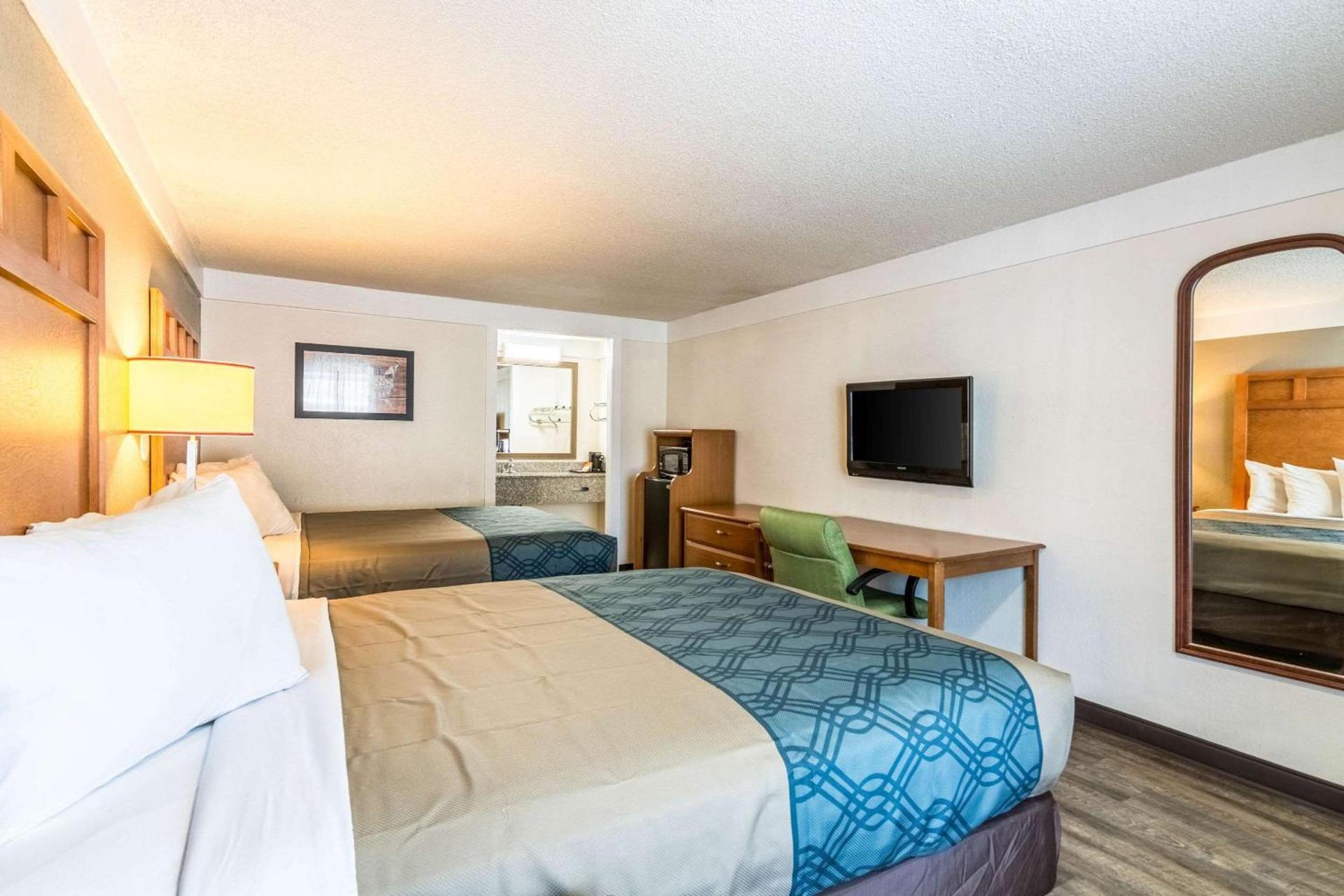 Econo Lodge Gastonia North photo 8