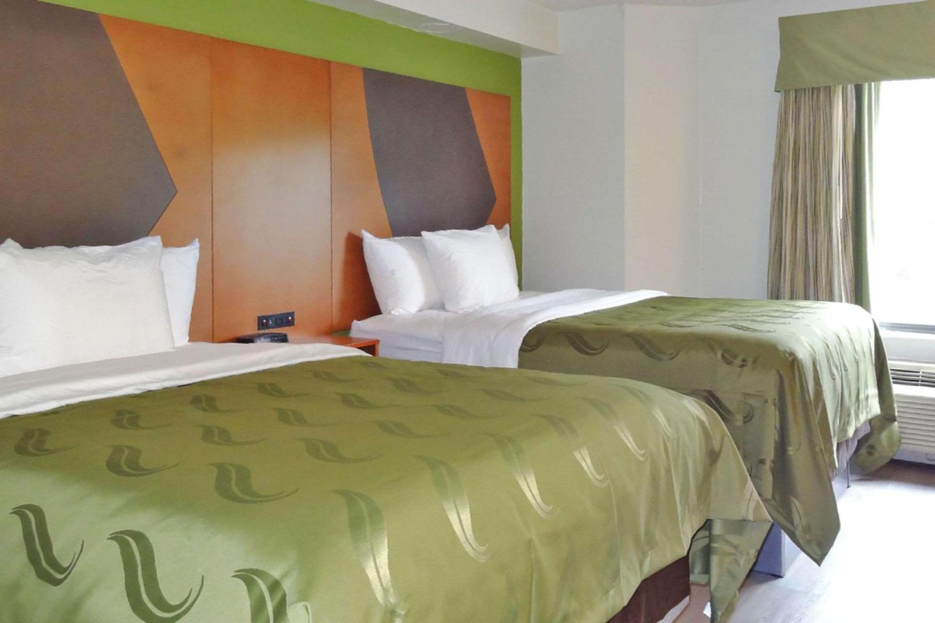Quality Inn & Suites Raleigh North photo 13