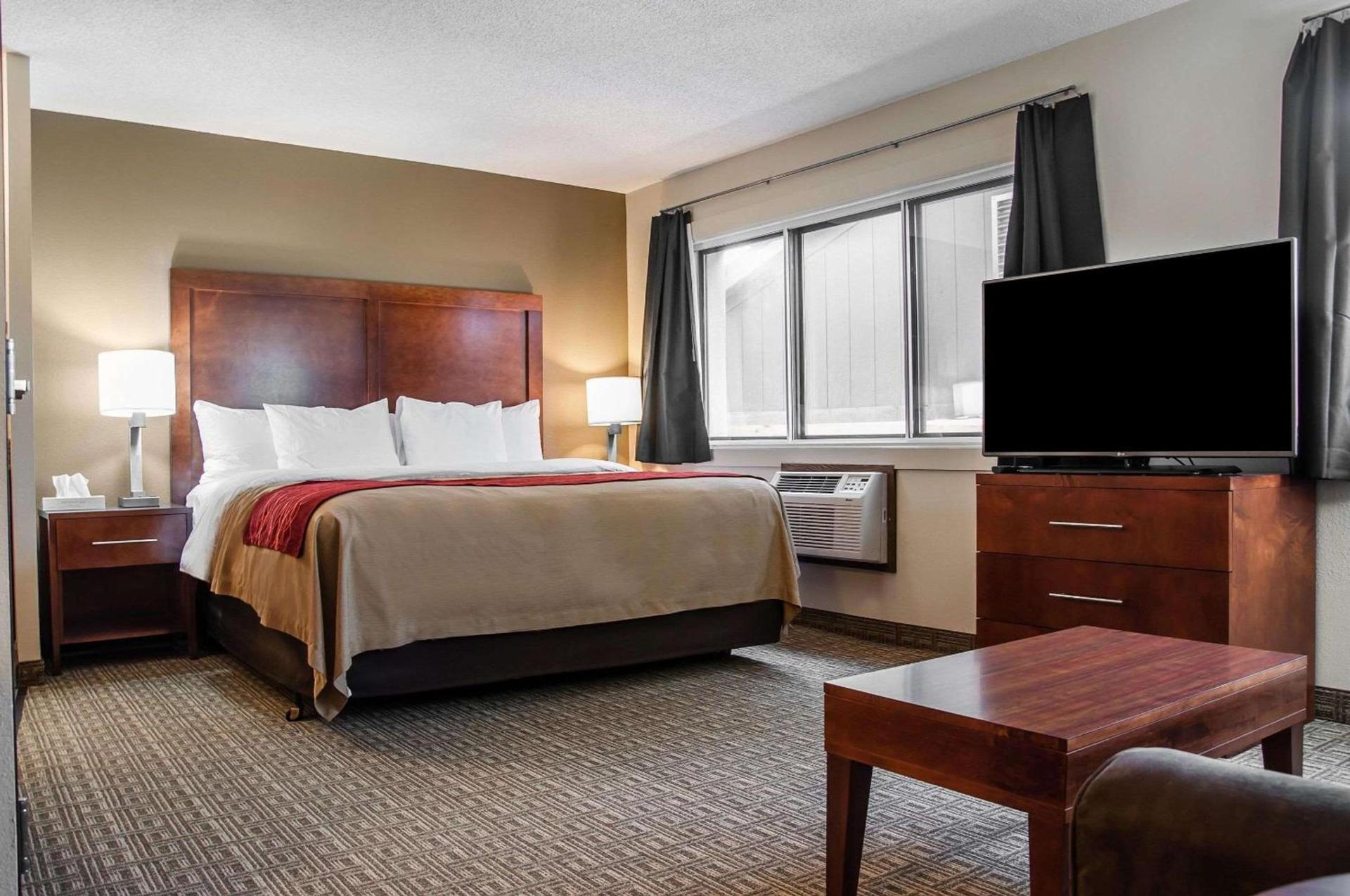 Comfort Inn Dickinson photo 26